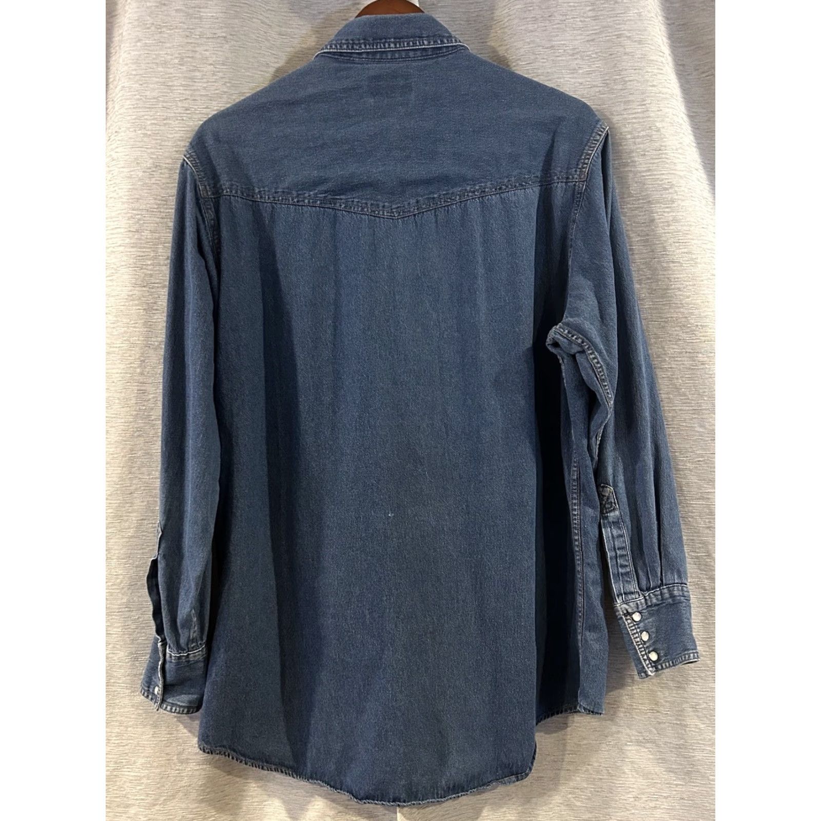 Denime VINTAGE Plains Western Wear Denim Shirt Mens L Pearl Snap Sawtooth Western Cowboy 90s Jeans Blue Button-Up Pocketed Collared Long Sleeve Size US L / EU 52-54 / 3 - 4 Thumbnail