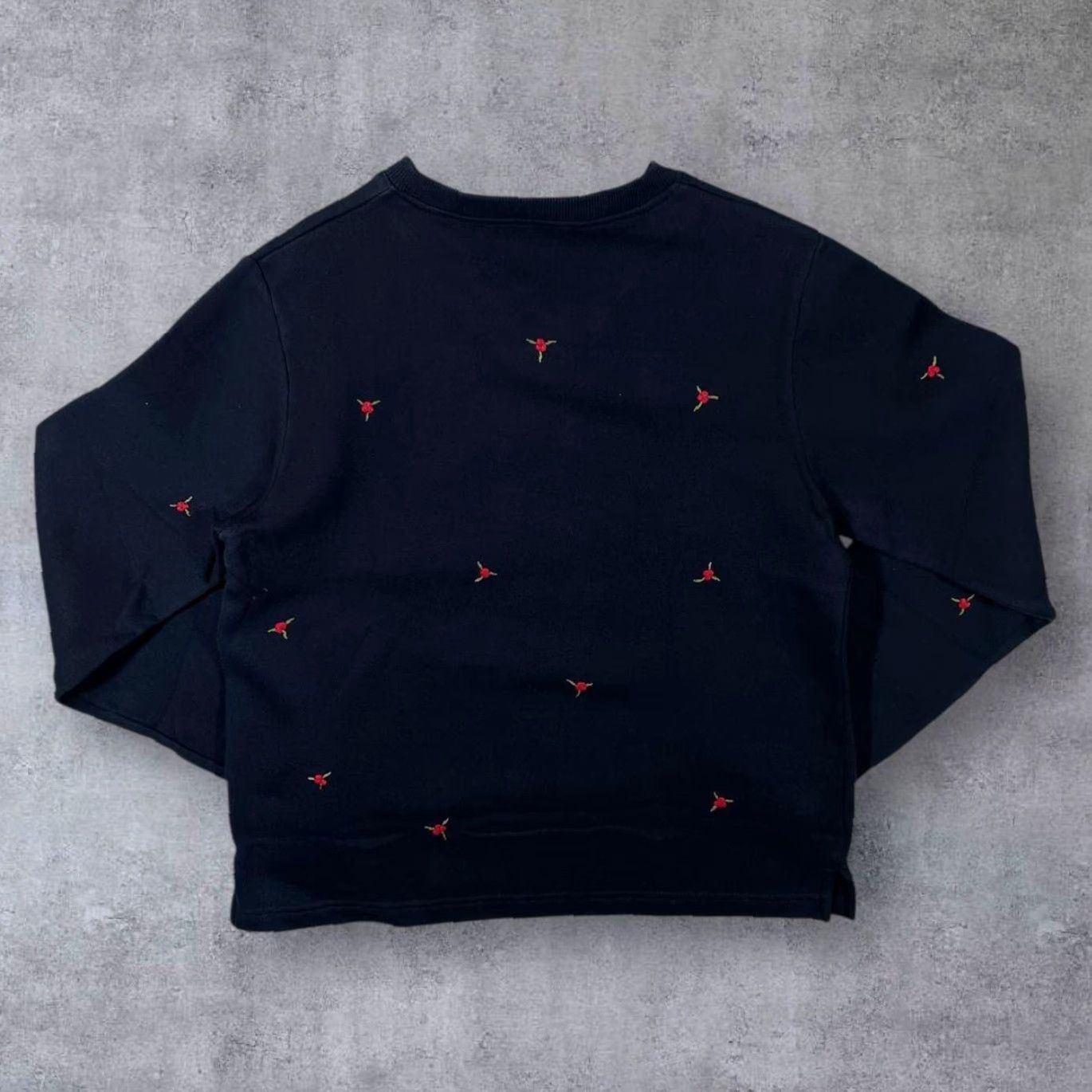 Orvis Orvis Embroidered Floral Flower Pattern V-Neck Sweatshirt Women's XS Black V-Neck Sweatshirt Womens XS Embroidered Floral Flower Pattern Size XS / US 0-2 / IT 36-38 - 2 Thumbnail