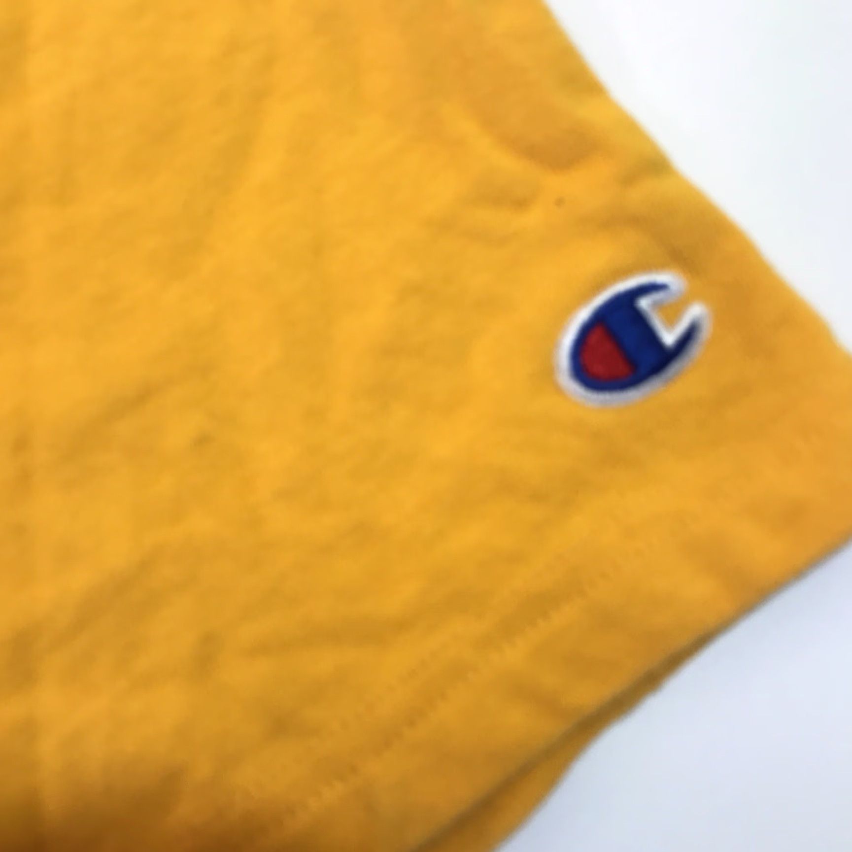 Champion VINTAGE Champion Mens T-Shirt 90s Spell Out Script Embroidered Logo Yellow Large Crew Neck Short Sleeve Graphic Tee Size US L / EU 52-54 / 3 - 4 Thumbnail