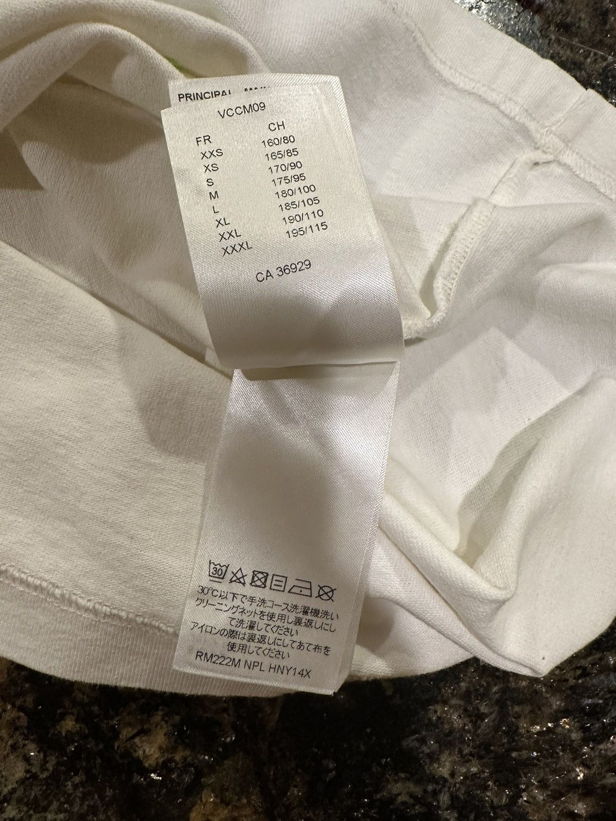 Louis Vuitton Louis Vuitton LV Spread Plane Embroidery Logo White T-Shirt Size US XXL / EU 58 / 5 - 12 Thumbnail