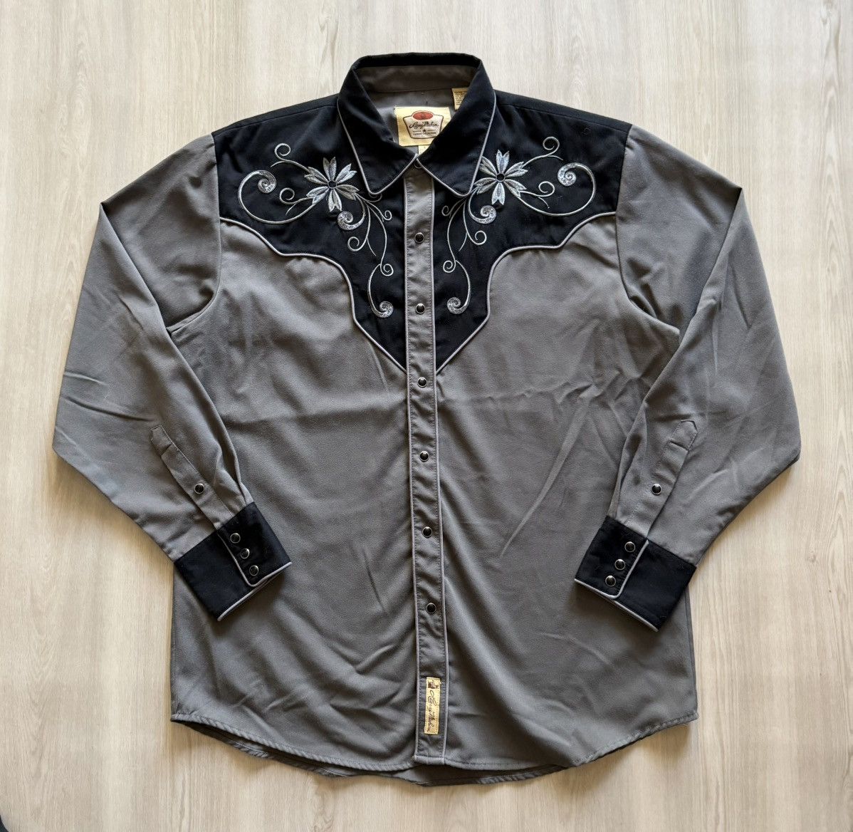 Larry Mahan Larry Mahan Cowboy Collection Western Pearl Snap Sz L Size US L / EU 52-54 / 3 - 1 Thumbnail