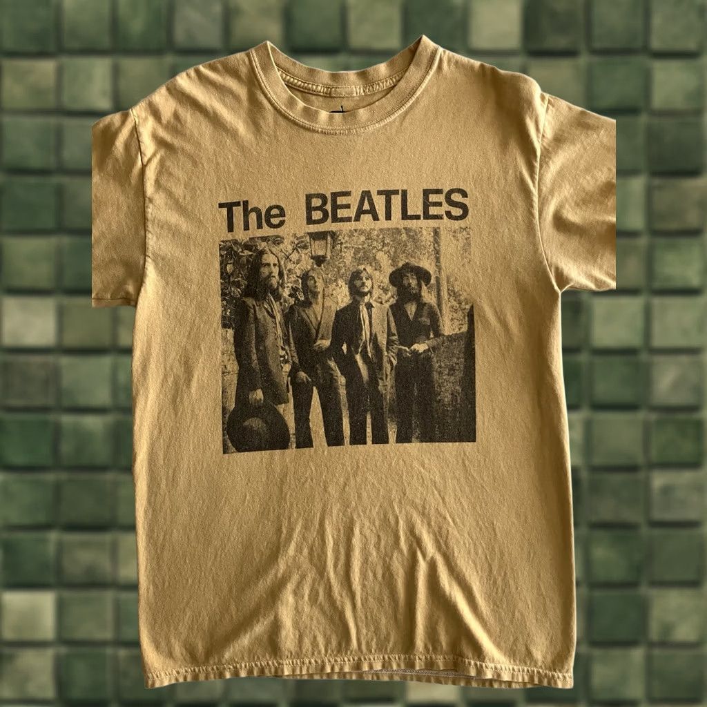 The Beatles T Shirt Yellow Short Sleeve Crew Neck Concert Shirt Band Tee S/M Mens Regular Small Yellow Logo Graphic 90s Theme Concert Shirt Tee