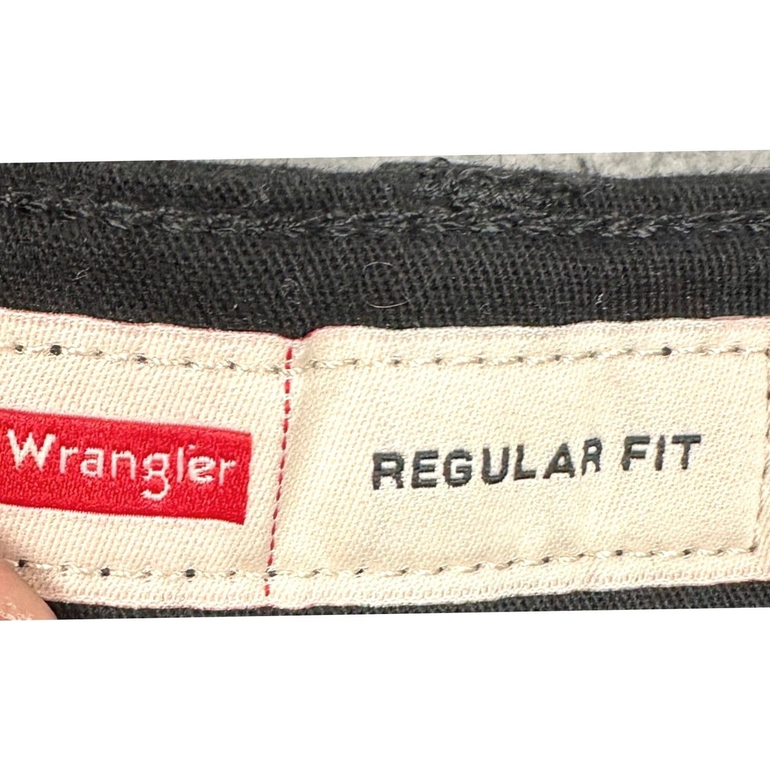 Wrangler Wrangler Shorts Mens 38 Black NEW 38X7 Regular Fit Chino Khaki Flat Front Stretch Size US 38 / EU 54 - 3 Thumbnail