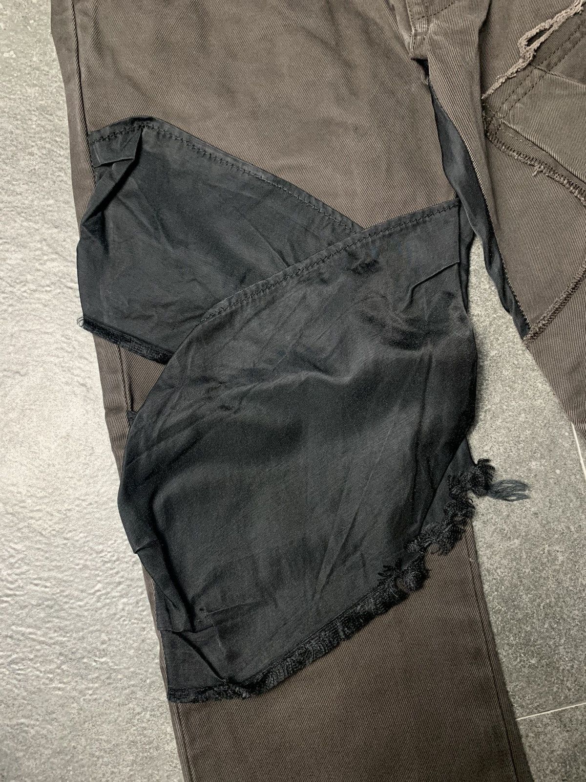 Japanese Brand 2000s Shance ‘Saffa’ Cut and Sew Hybrid Cargo Pants vkei Size US 27 - 4 Thumbnail