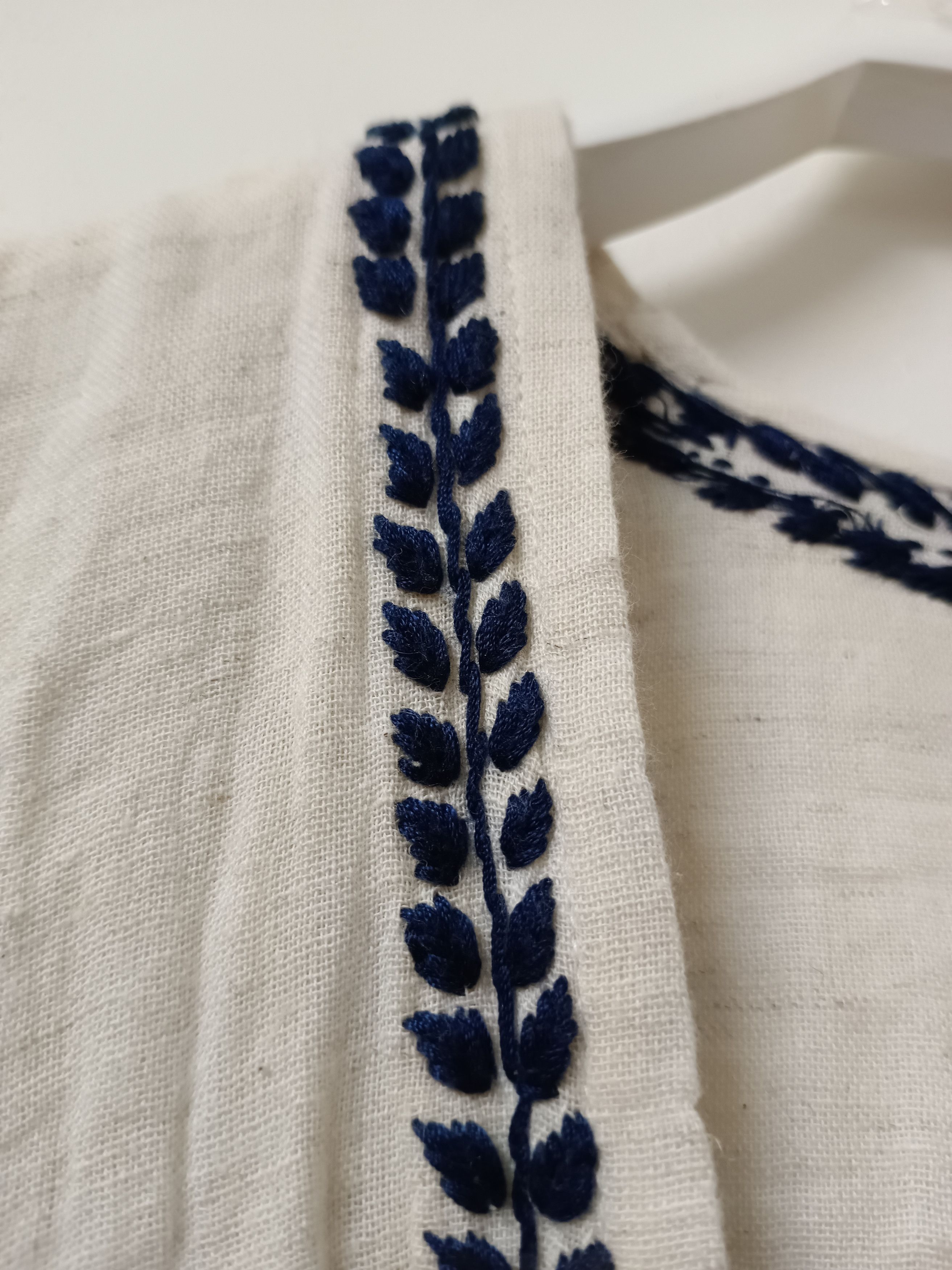 Handmade × Japanese Brand Gaijin Made Hand Embroidered Linen Kimono Robe Cardigan Size US L / EU 52-54 / 3 - 6 Thumbnail