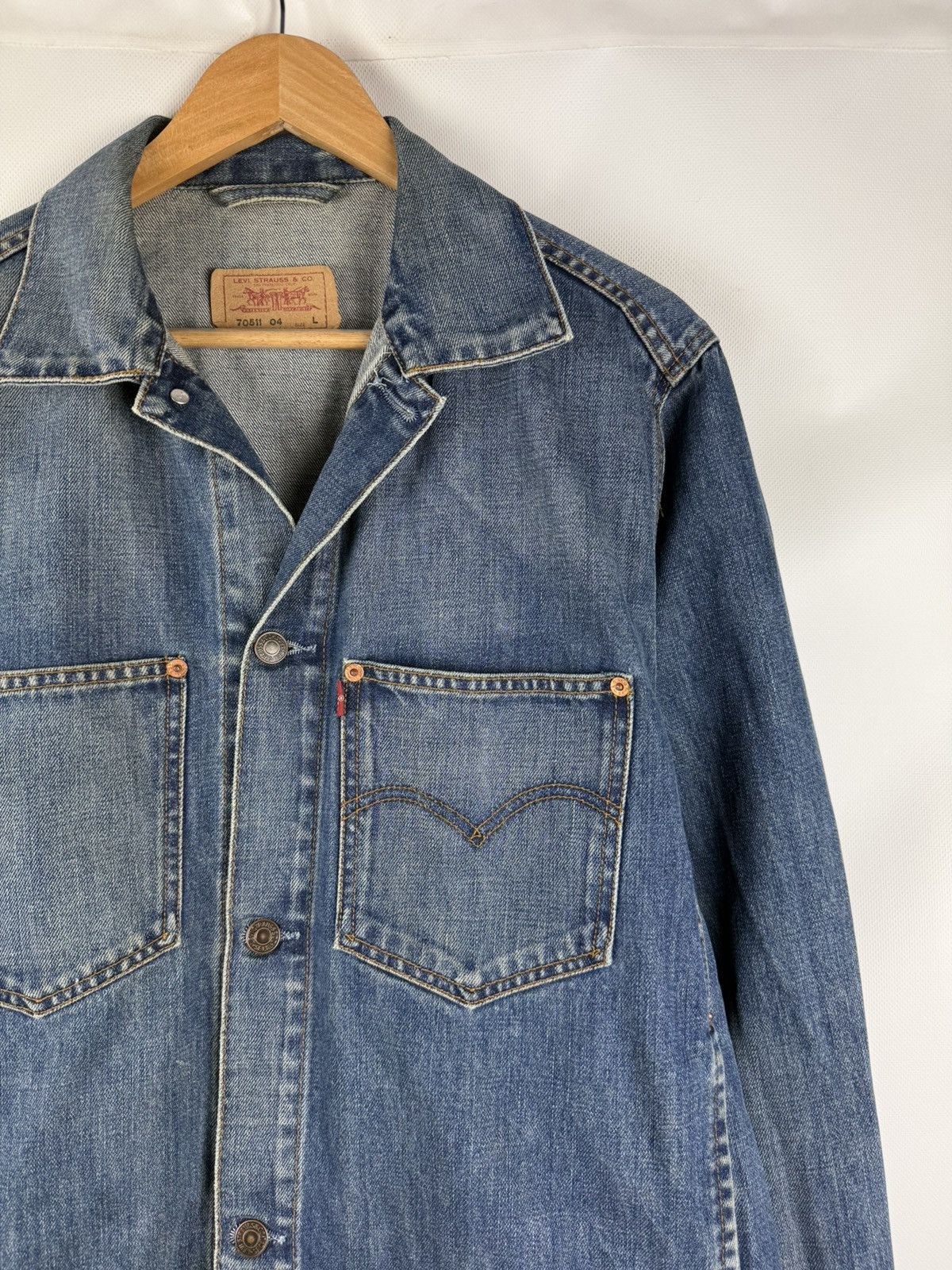 Levi's Levi’s Vintage 70511 Men’s Denim Trucker Jacket Size L Size US L / EU 52-54 / 3 - 5 Thumbnail