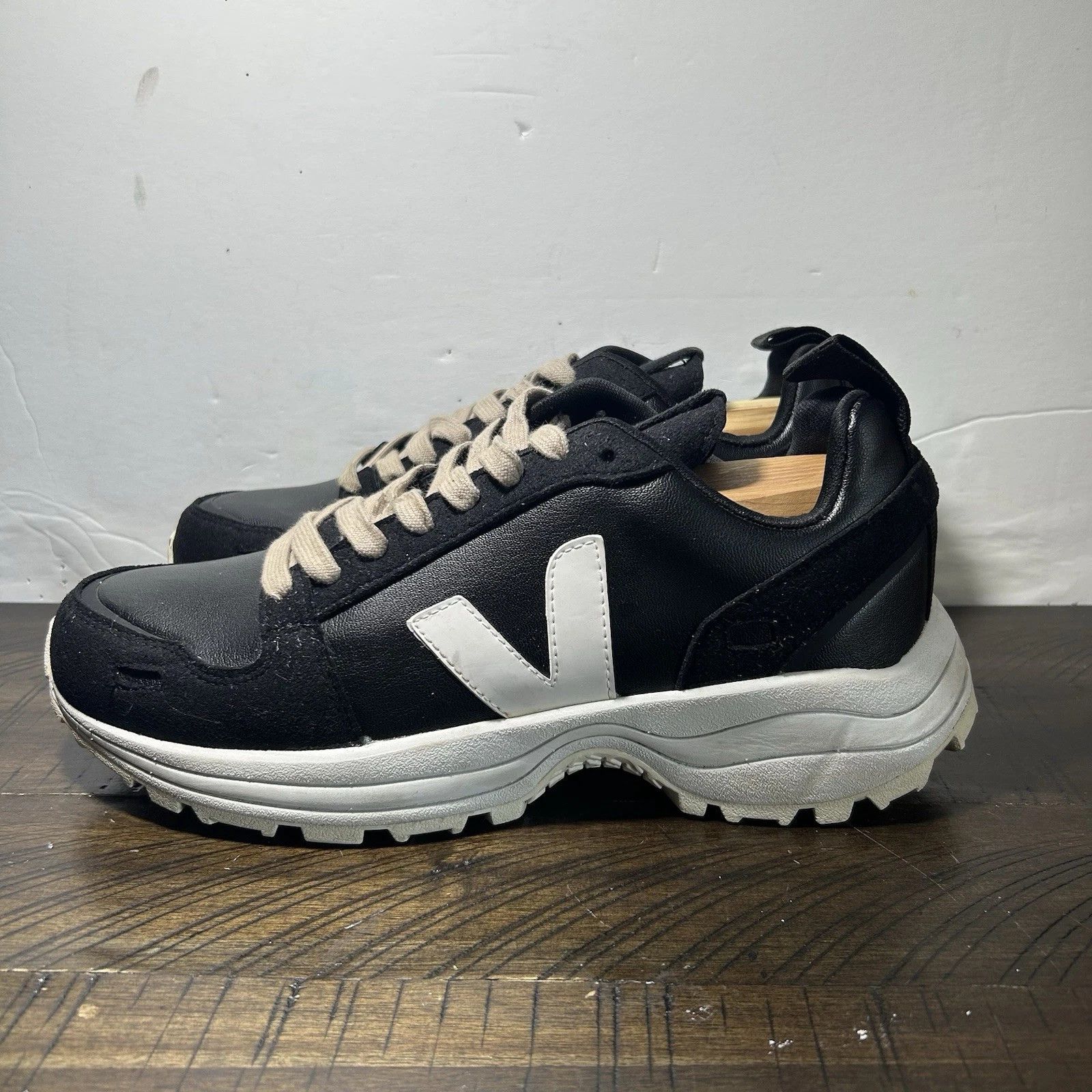 Rick Owens Rick Owens x Veja Hiking Sneakers Black 10 White Size US 10 / EU 43 - 4 Thumbnail