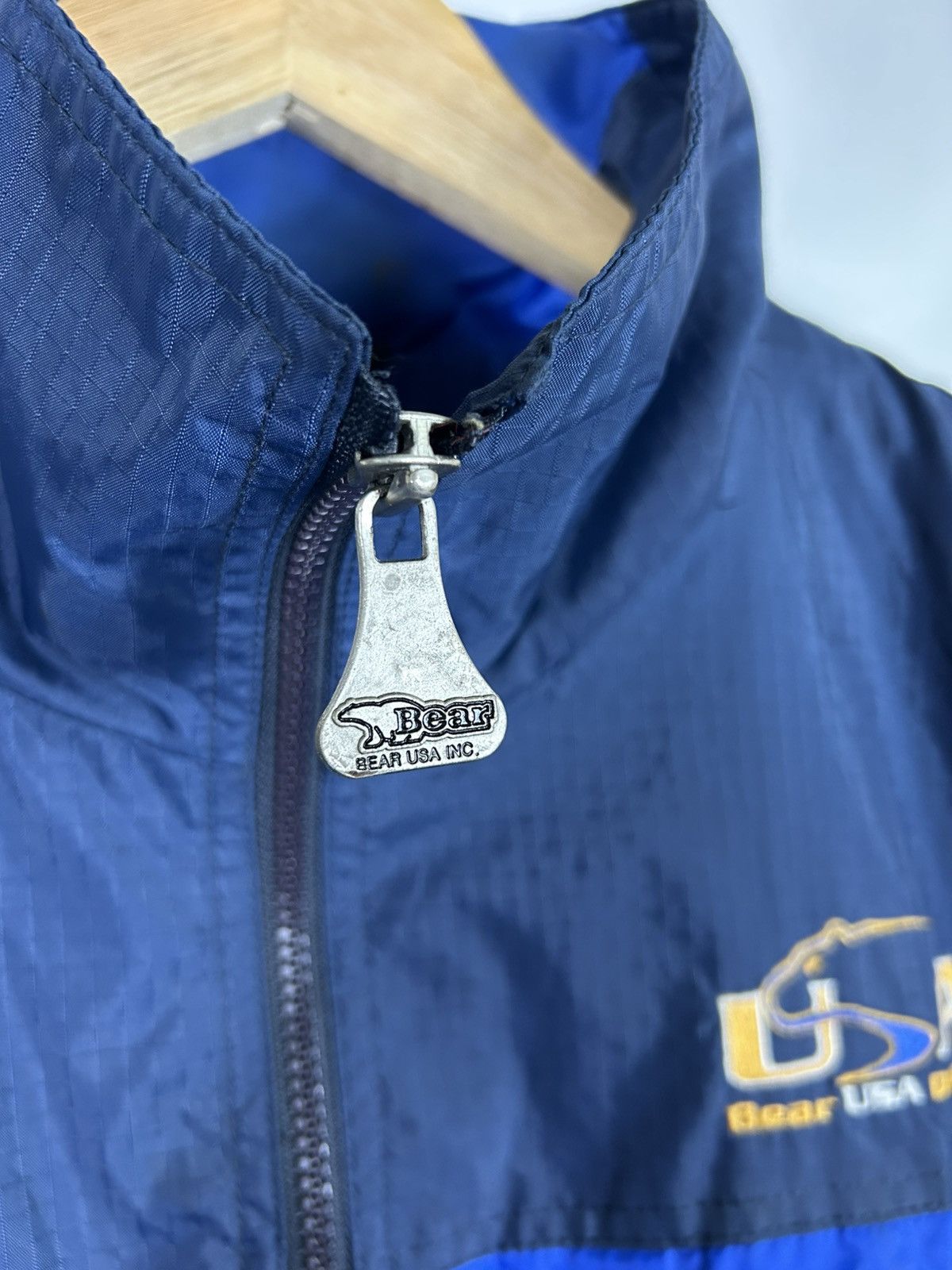 Vintage ⚡️Vintage Bear USA Zipper Windbreaker Jacket Size US L / EU 52-54 / 3 - 9 Thumbnail