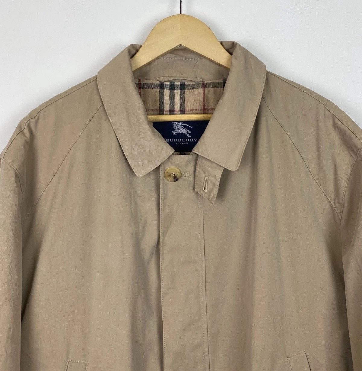 Burberry Burberry London Full Zip Collared Coat Jacket Beige Top Logo Size US XL / EU 56 / 4 - 2 Thumbnail