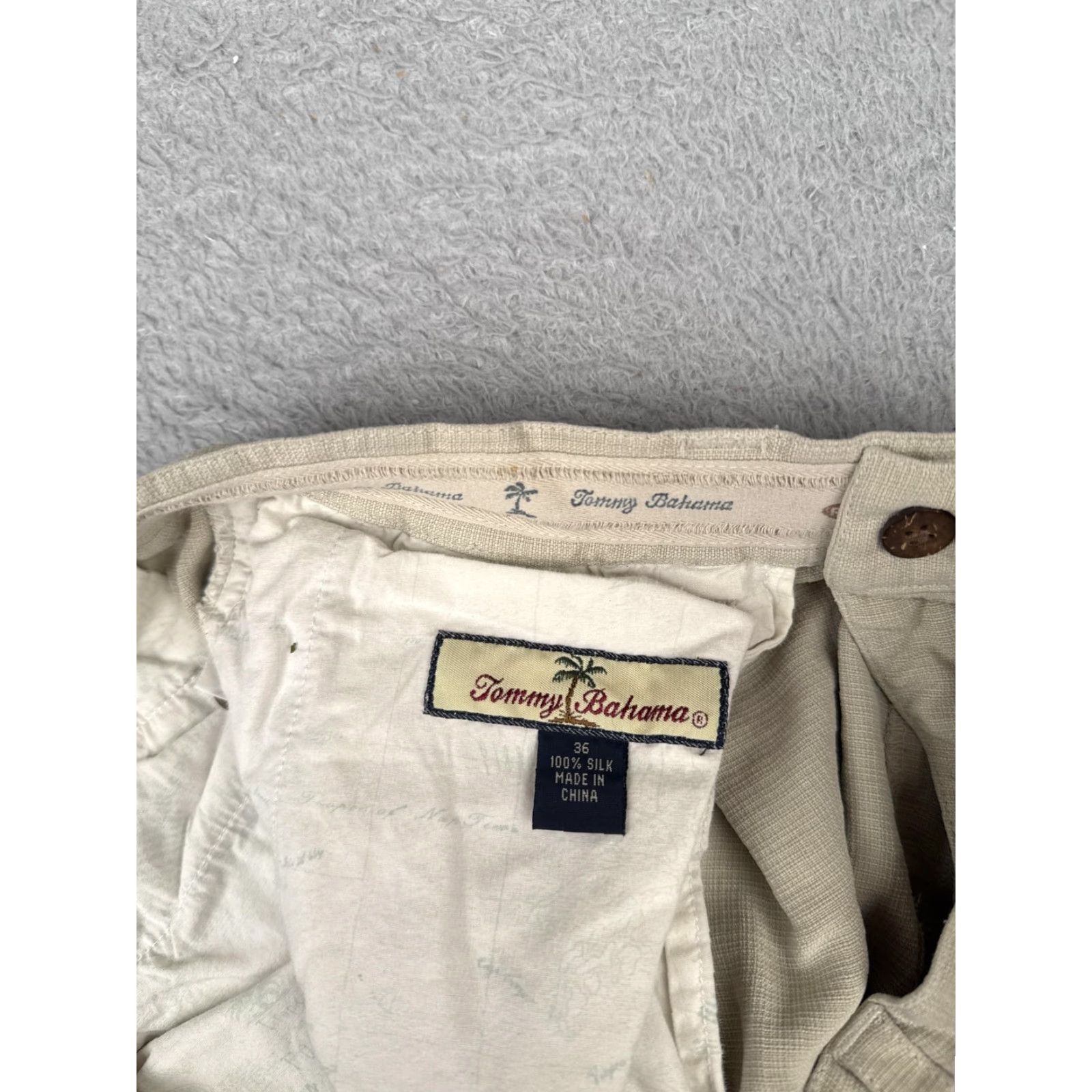 Tommy Bahama Tommy Bahama Shorts Mens 36 Khaki 100% Silk Pleated Chino Relax Resort 36x9 Size US 36 / EU 52 - 7 Thumbnail