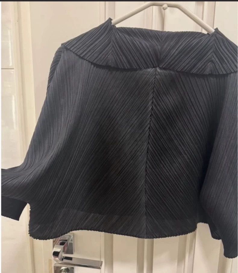 Issey Miyake Issey Miyake size:3 black jacket Size XS / US 0-2 / IT 36-38 - 2 Thumbnail