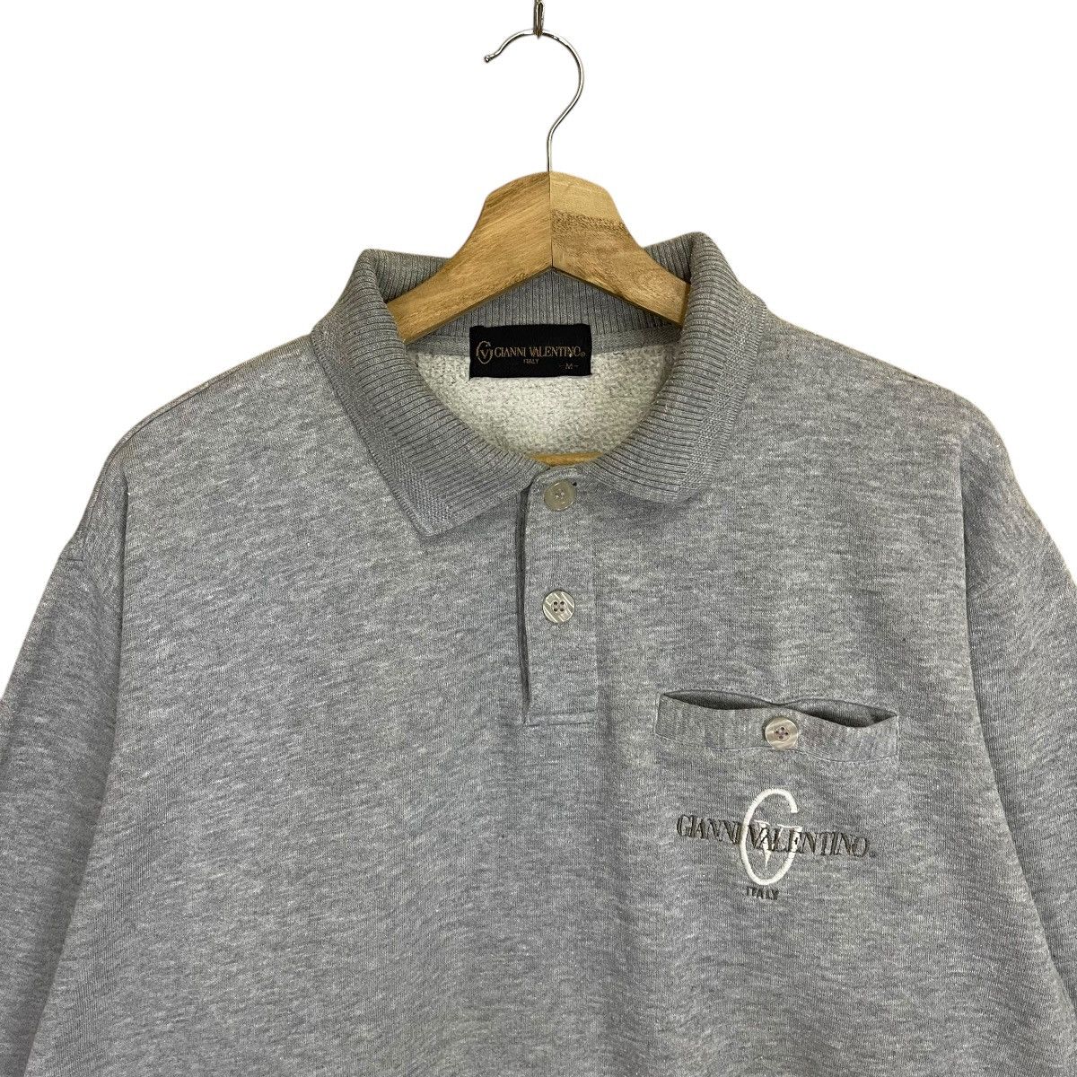 Gianni Valentino Gianni Valentino Small Logo Sweatshirt Baggy Size Small Size US S / EU 44-46 / 1 - 4 Thumbnail