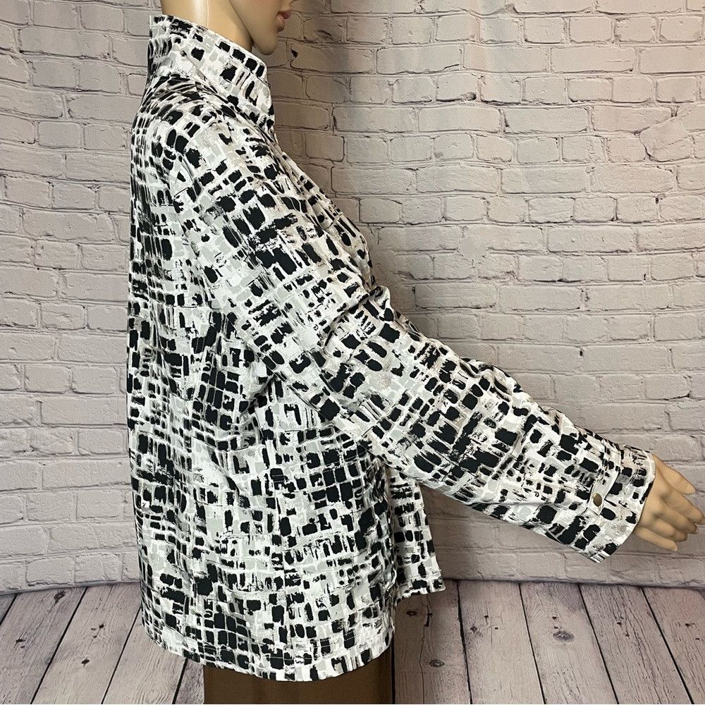 Chicos Zenergy By Chico's Black White Grey Brick Pattern Jacket Si Size L / US 10 / IT 46 - 3 Thumbnail