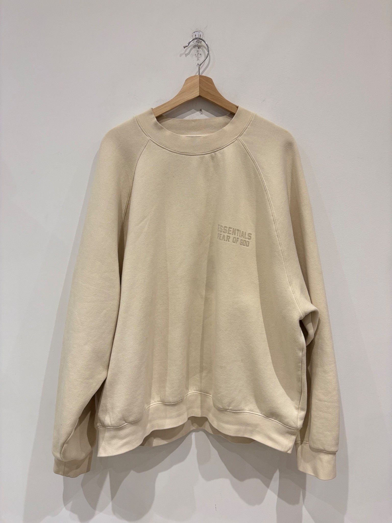 Fear of God Fear of God Essentials Crewneck Sweatshirt Sand Size US XL / EU 56 / 4 - 1 Thumbnail