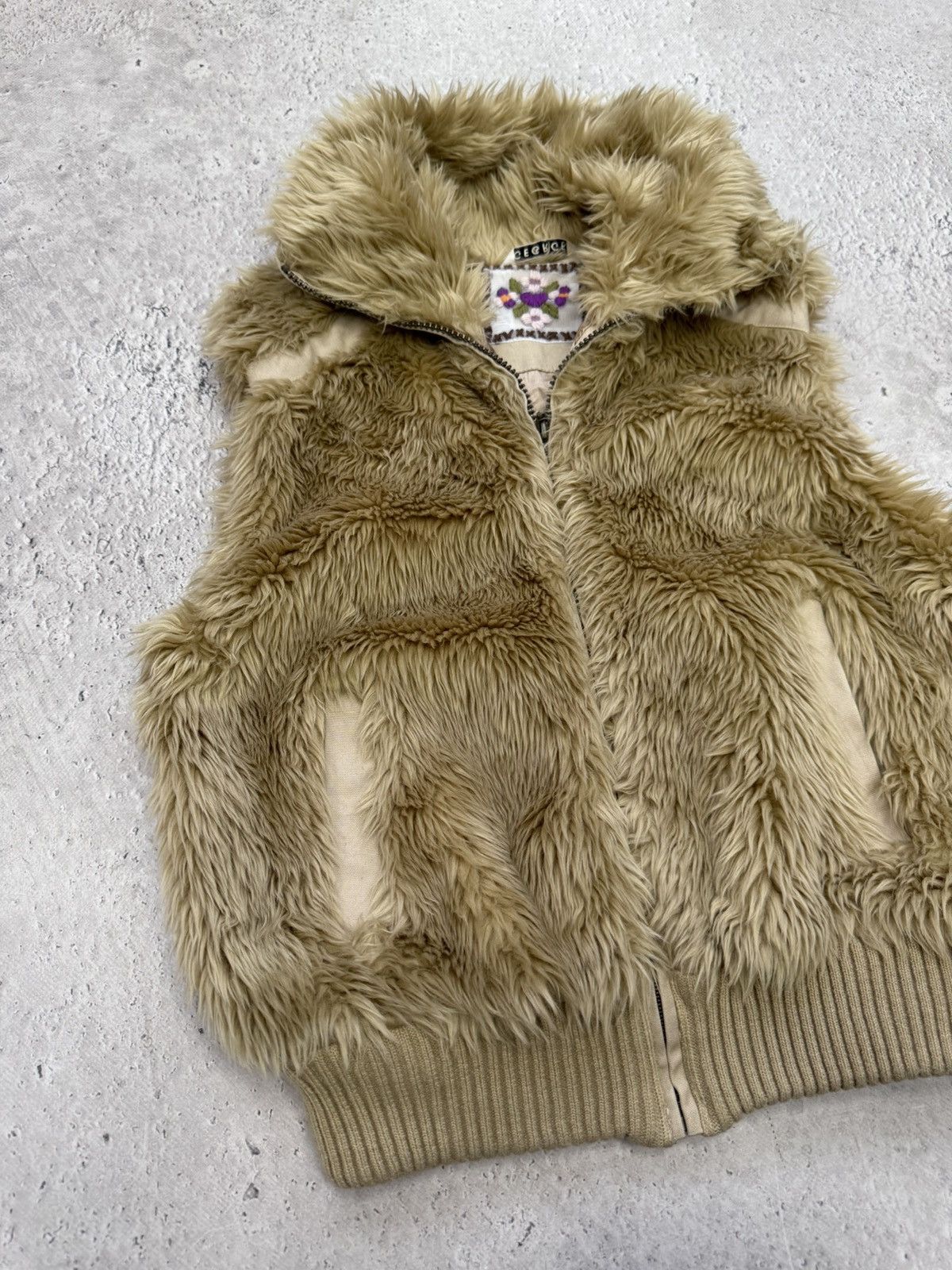 If Six Was Nine × Japanese Brand × Le Grande Bleu (L.G.B.) SALE💣💣 * Y2k Vintage Fluffy Mohair Fuzzy Drip Varsity Vest Size US S / EU 44-46 / 1 - 2 Thumbnail