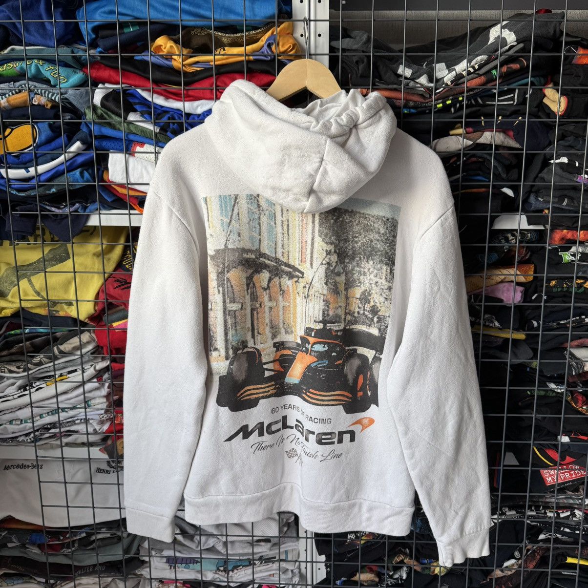 Vintage McLaren F1 Special 60 Years Of Racing Hoodie Size US M / EU 48-50 / 2 - 1 Thumbnail