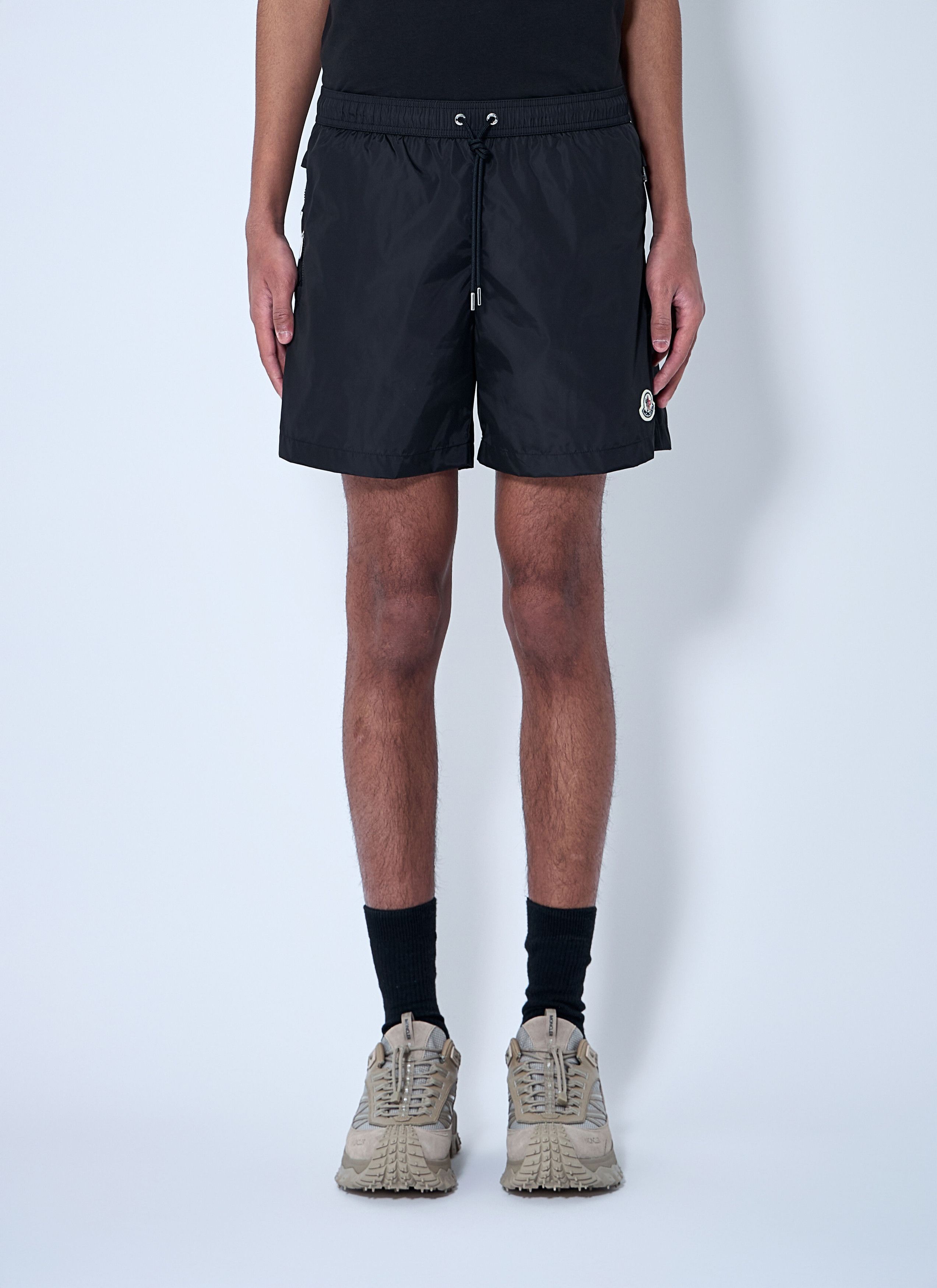 Moncler Logo Motif Shorts Size US XL / EU 56 / 4 - 1 Thumbnail