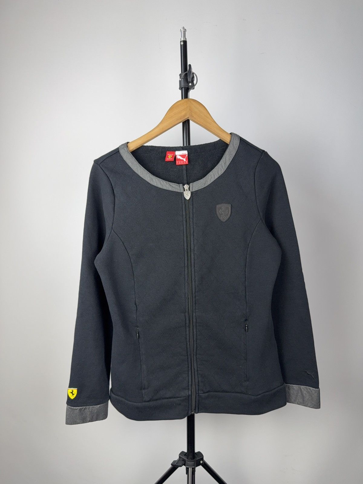 Ferrari Vintage 00s Faded Ferrari x Puma full zip sweatshirt Size L / US 10 / IT 46 - 1 Thumbnail