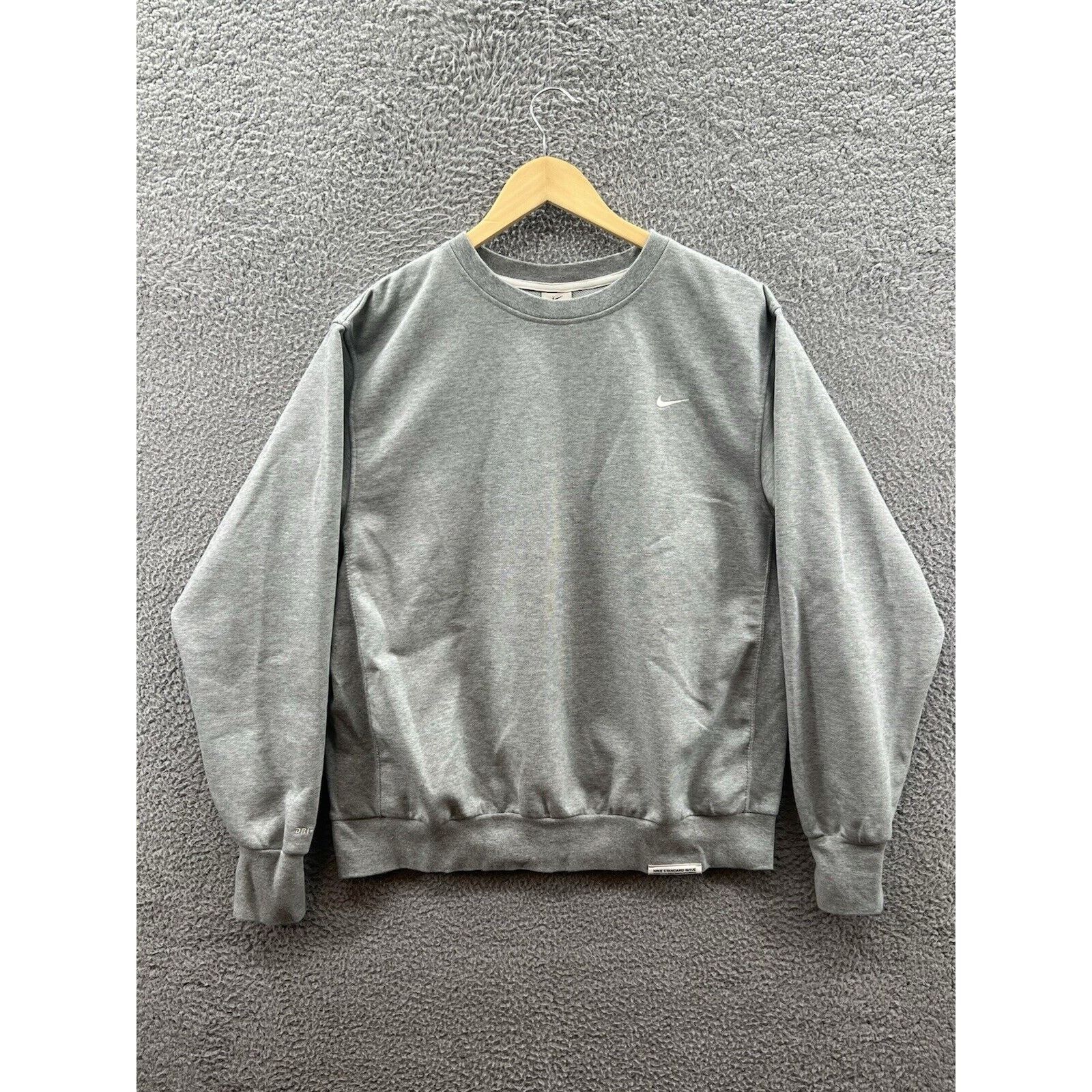 Nike Nike Standard Issue Basketball Gray Sweatshirt CK6358-063 Size US M / EU 48-50 / 2 - 1 Thumbnail