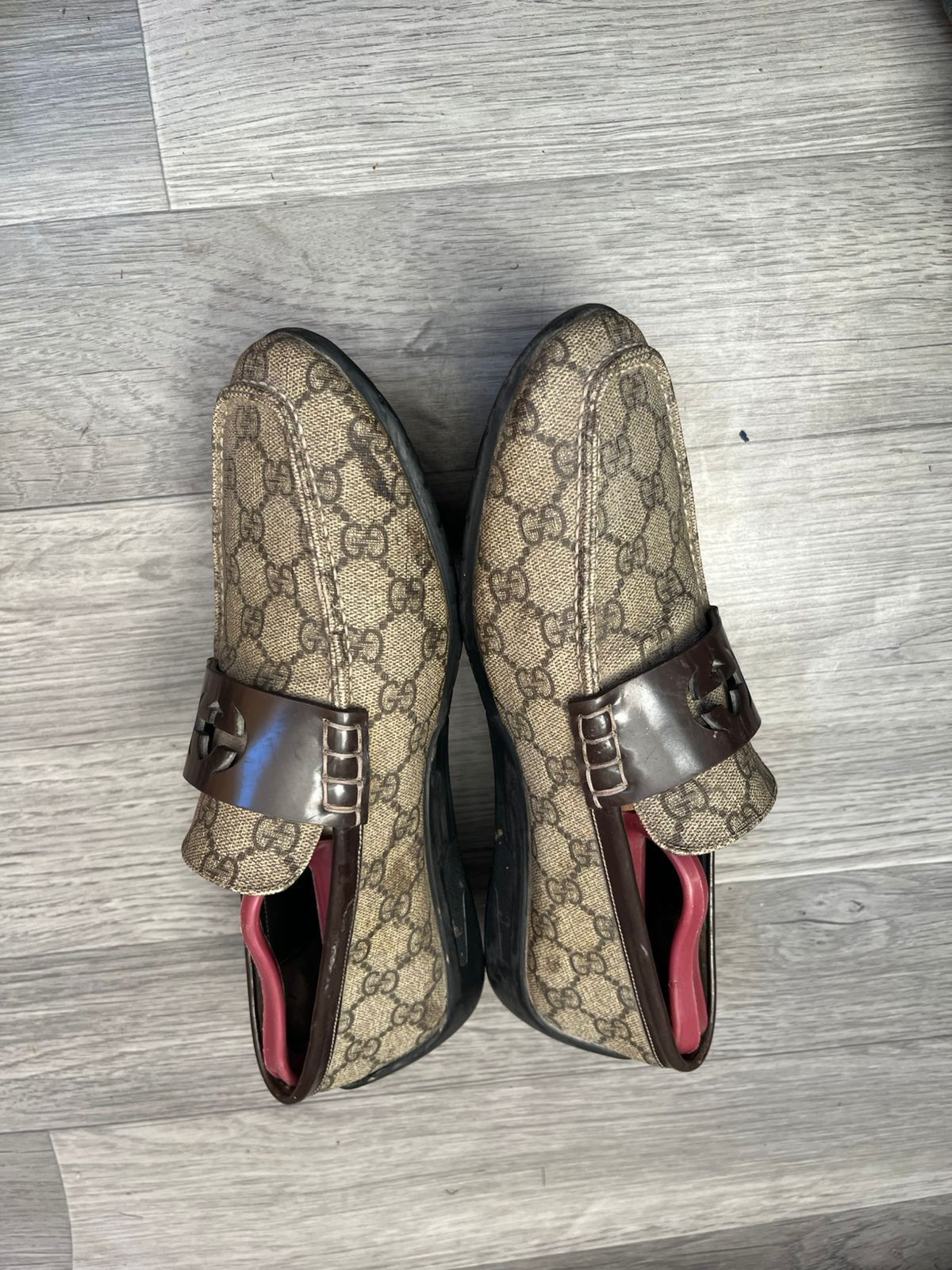 Gucci Gucci Supreme Monogram GG Logo Loafers Color Beige Size US 7 / EU 40 - 3 Thumbnail