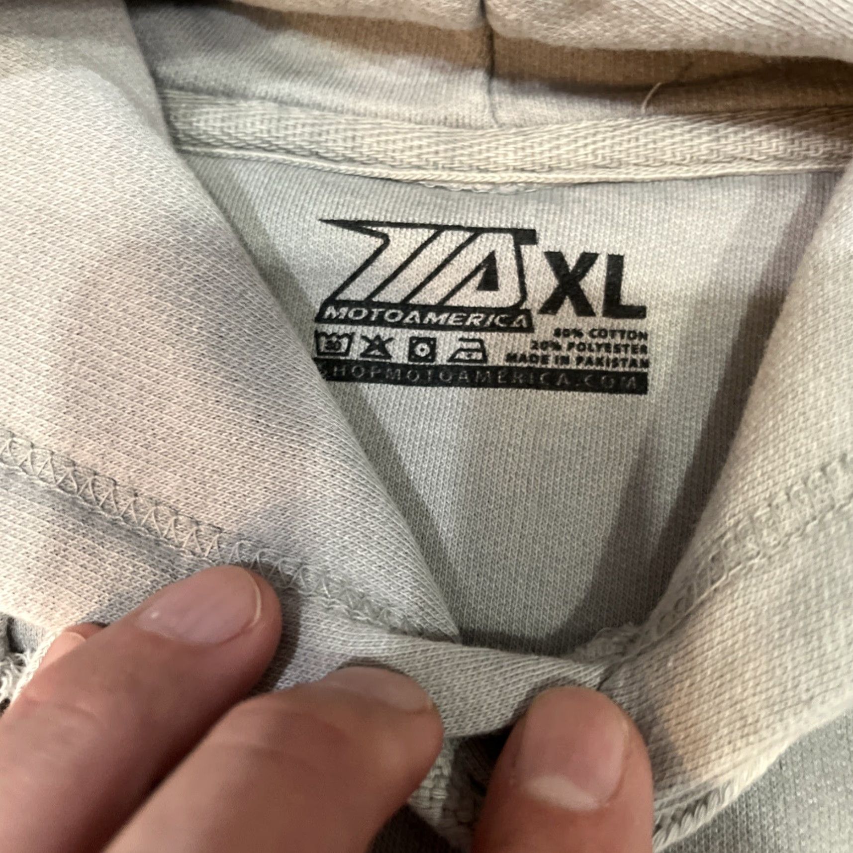 Logo 7 MotoAmerica Mens Hoodie XL Gray Fleece Logo Graphic Pocketed Pullover Hoodie Size US XL / EU 56 / 4 - 4 Thumbnail