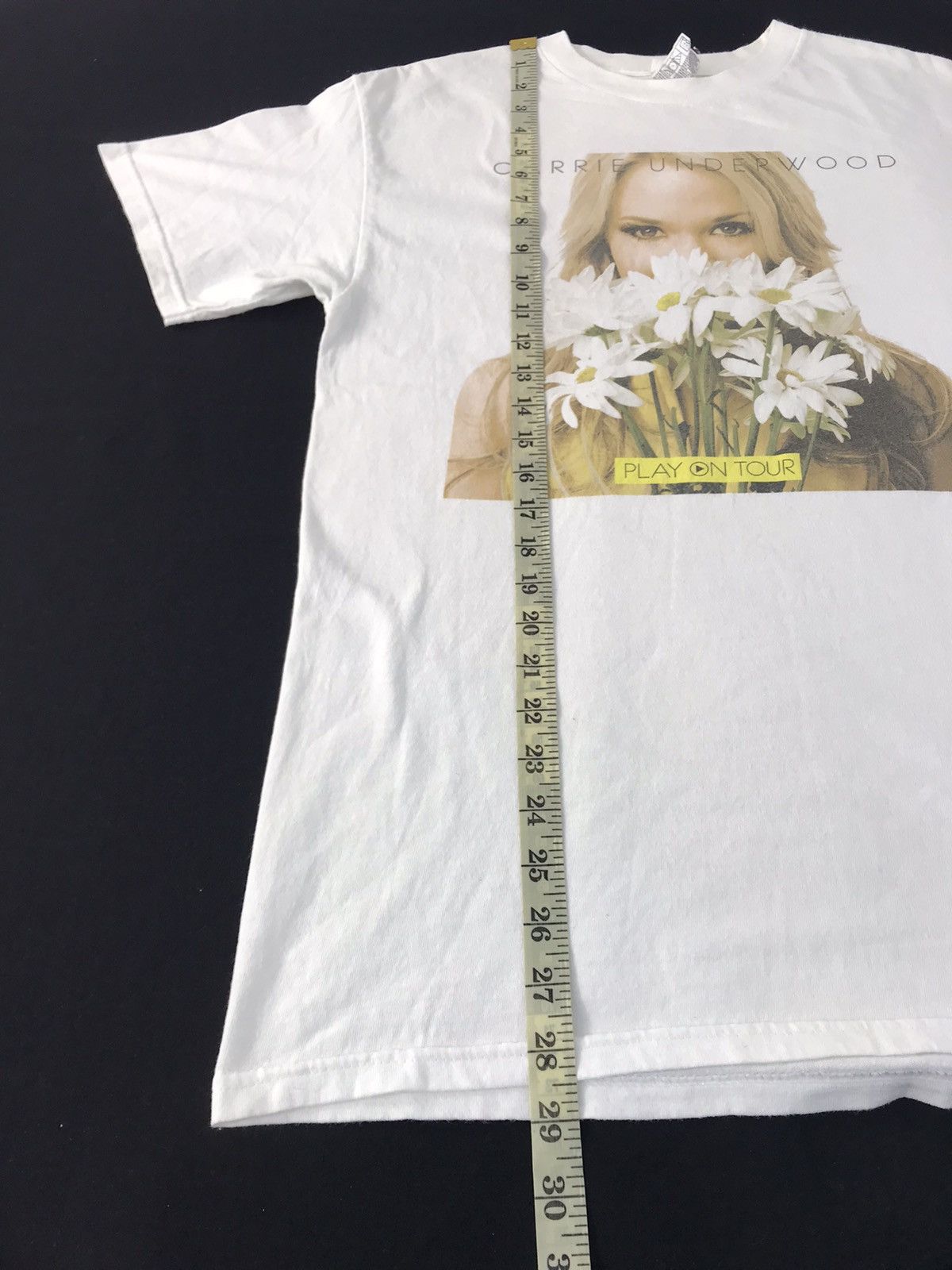 Vintage Carrie Underwood Play On US Tour 2010 Singer Printed Tee Size US M / EU 48-50 / 2 - 10 Thumbnail