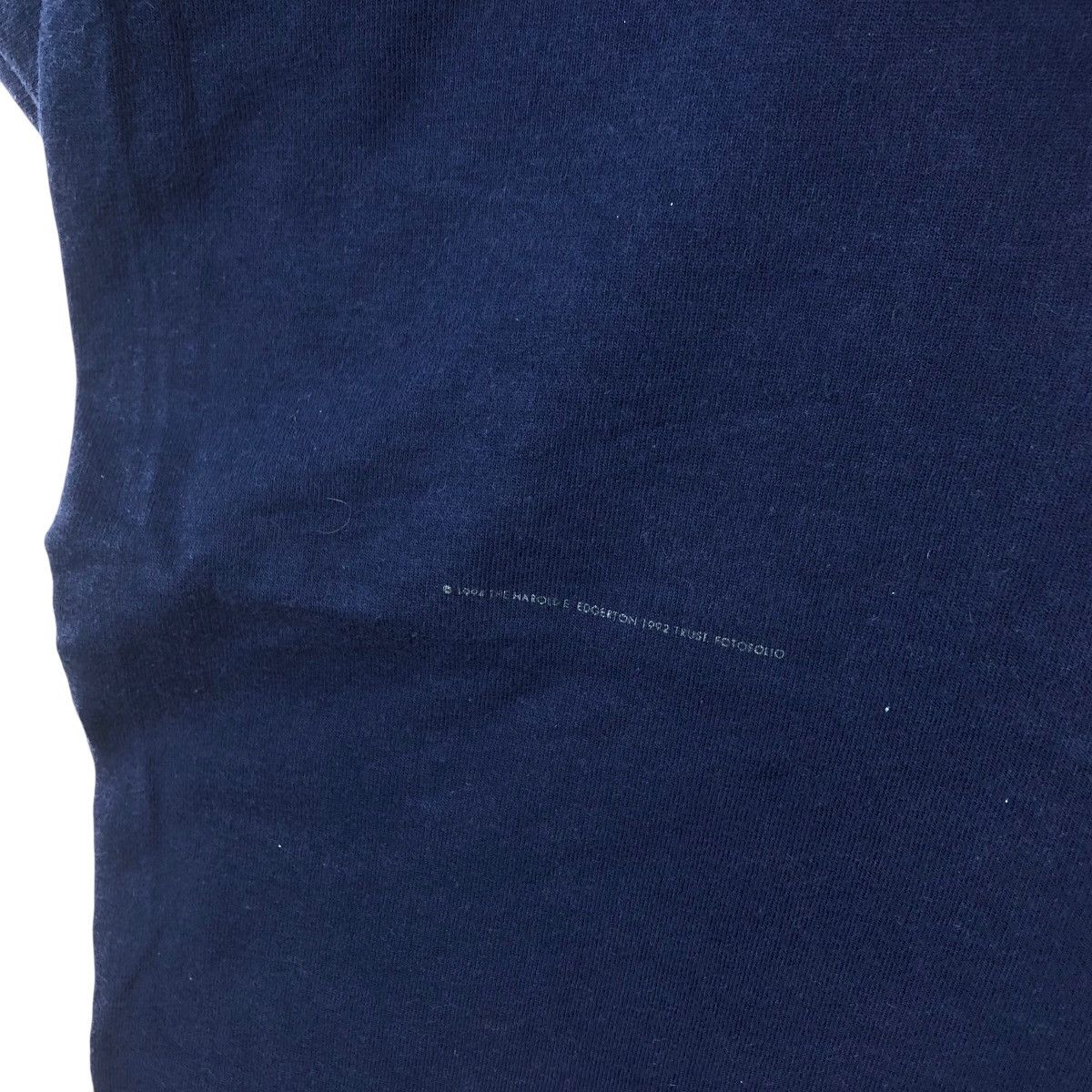 Fruit Of The Loom Vintage 1994 HAROLD E. EDGERTON Bullet Through Apple Tee Size US M / EU 48-50 / 2 - 3 Thumbnail
