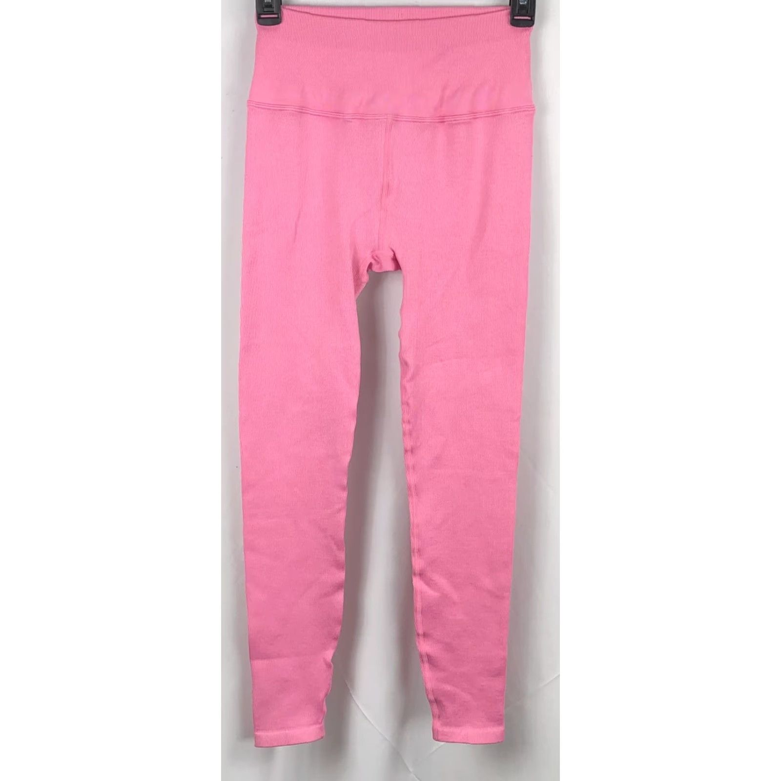 Vintage Victoria Secret Pink Yoga Pants Active Wear XS Pink Taper Leggings 23"W Workout Capris Women's XS Pink Regular Leggings Size 26" / US 2 / IT 38 - 4 Thumbnail