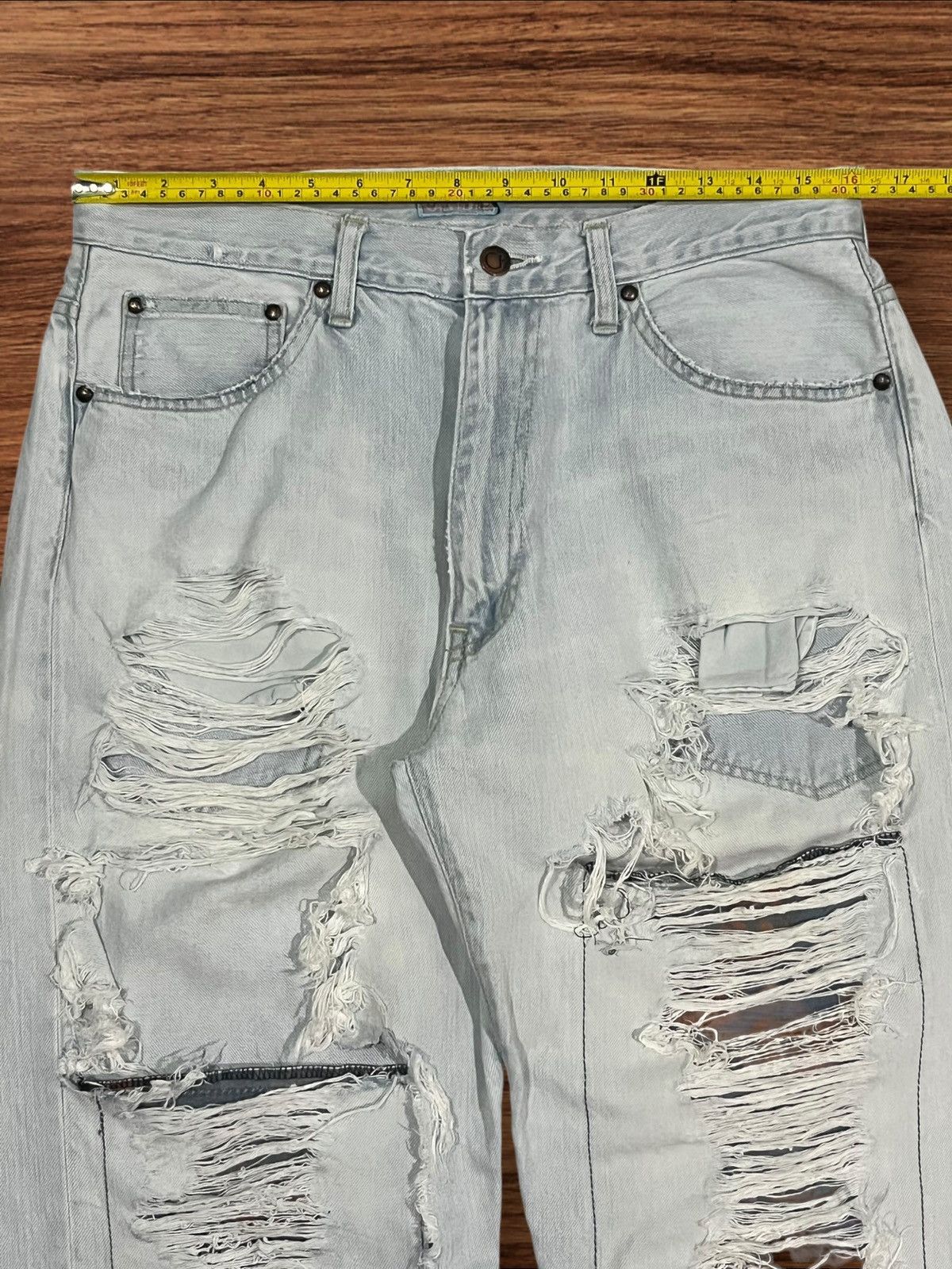 If Six Was Nine × Japanese Brand × Le Grande Bleu (L.G.B.) Vintage Japanese Brand Light Blue Washed Trashed Ripped Jean Size US 32 / EU 48 - 15 Thumbnail