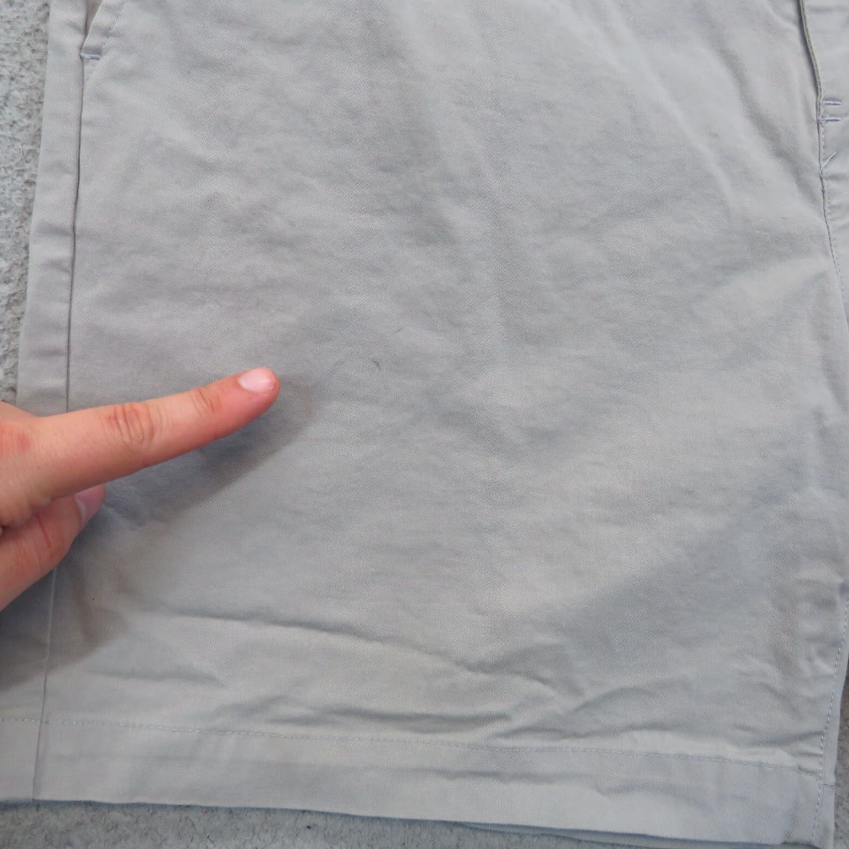 Vintage Mack Weldon Shorts Mens 36 Light Gray Preppy Casual Chino Stretch Summer Lyocell Size US 38 / EU 54 - 2 Thumbnail