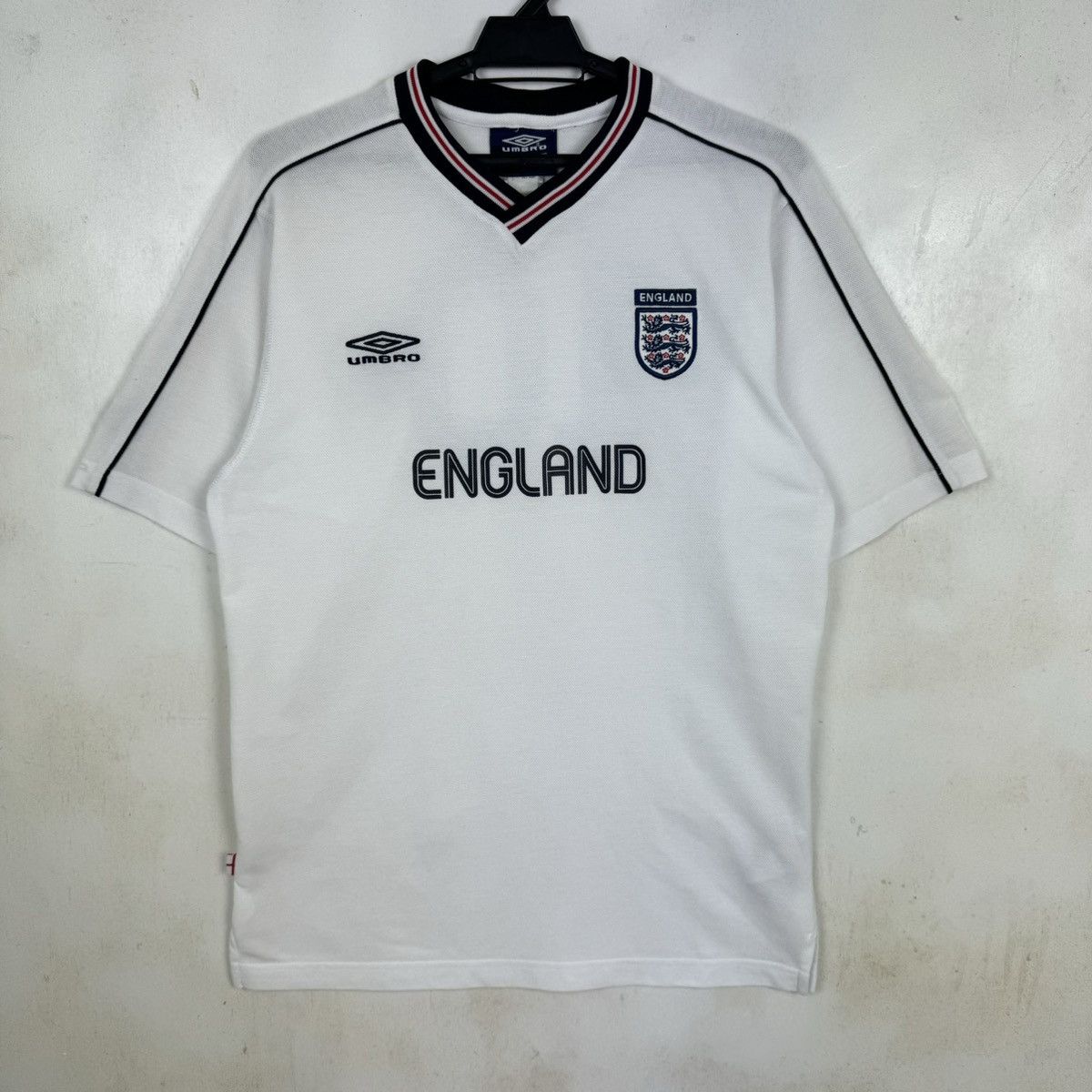 Umbro Vintage England Jersey Michael Owen Size US M / EU 48-50 / 2 - 3 Thumbnail