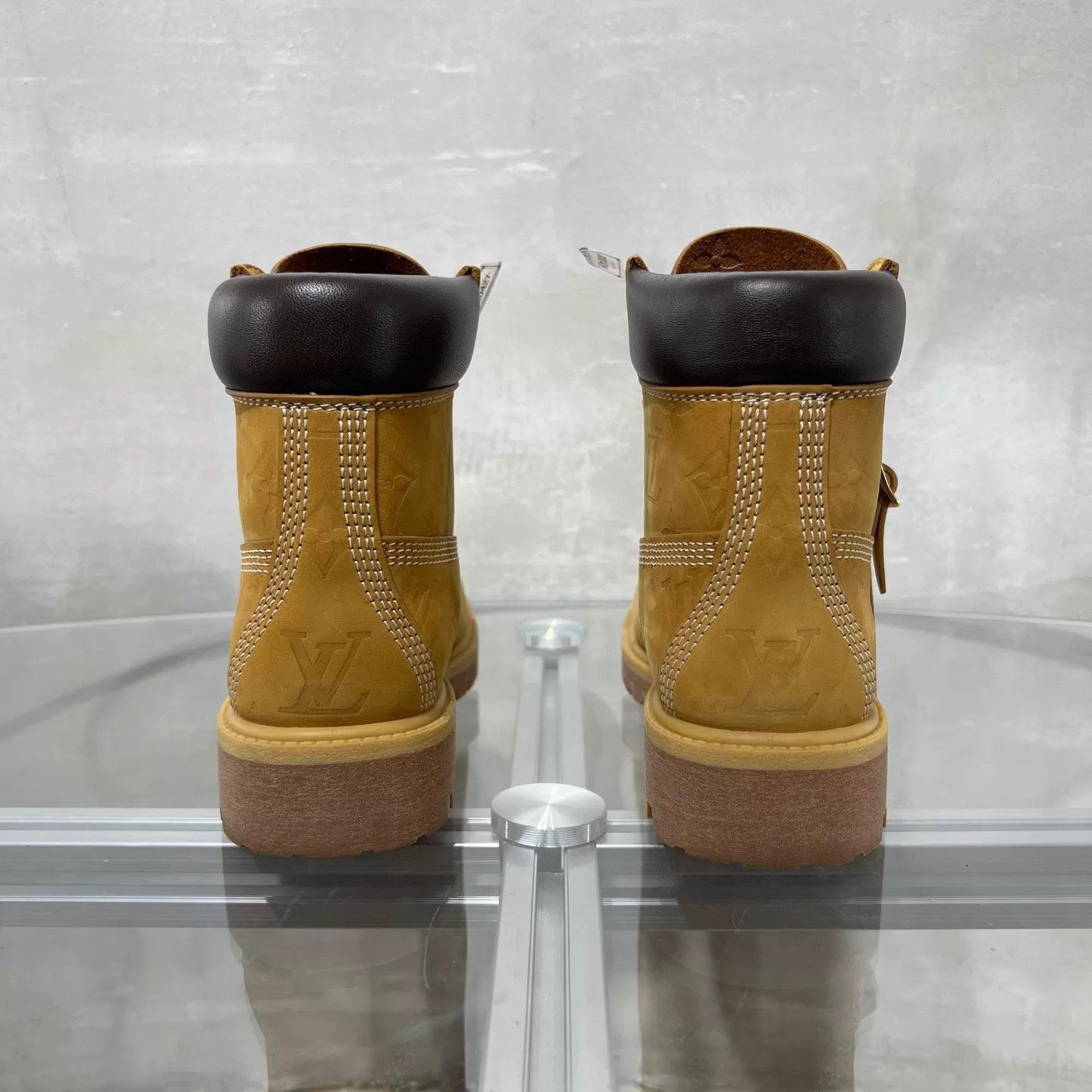 Louis Vuitton Louis Vuitton x Timberland Brown Martin Boots UK3/37 Size US 5.5 / IT 35.5 - 6 Thumbnail