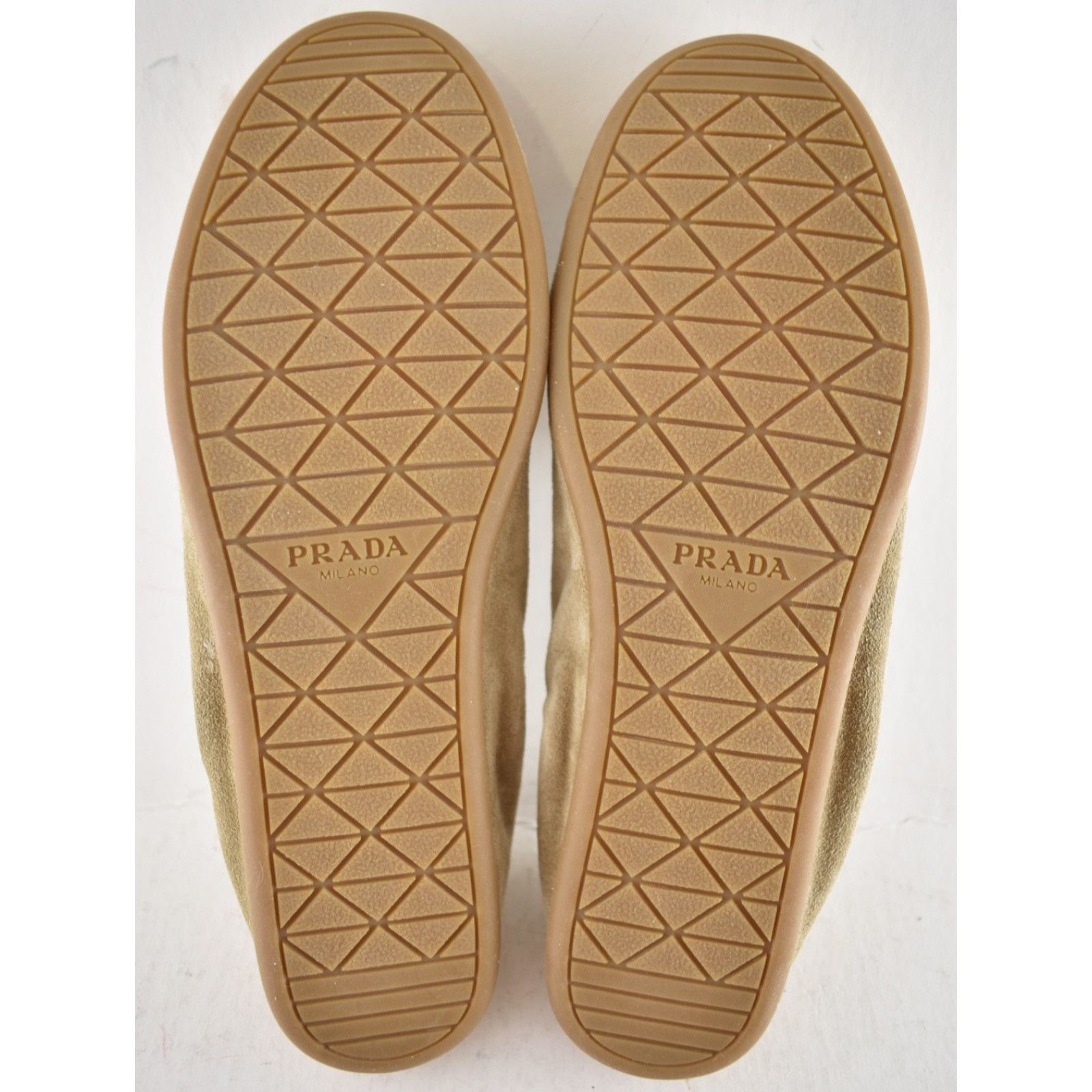 Prada Prada Ecru Beige Suede Logo Scrunch Loafer Flat 38 Size US 8 / IT 38 - 19 Thumbnail
