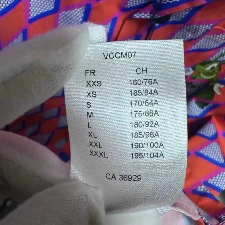 Louis Vuitton Louis Vuitton Multi-color diamond cricket pattern jacquard Size US L / EU 52-54 / 3 - 9 Thumbnail