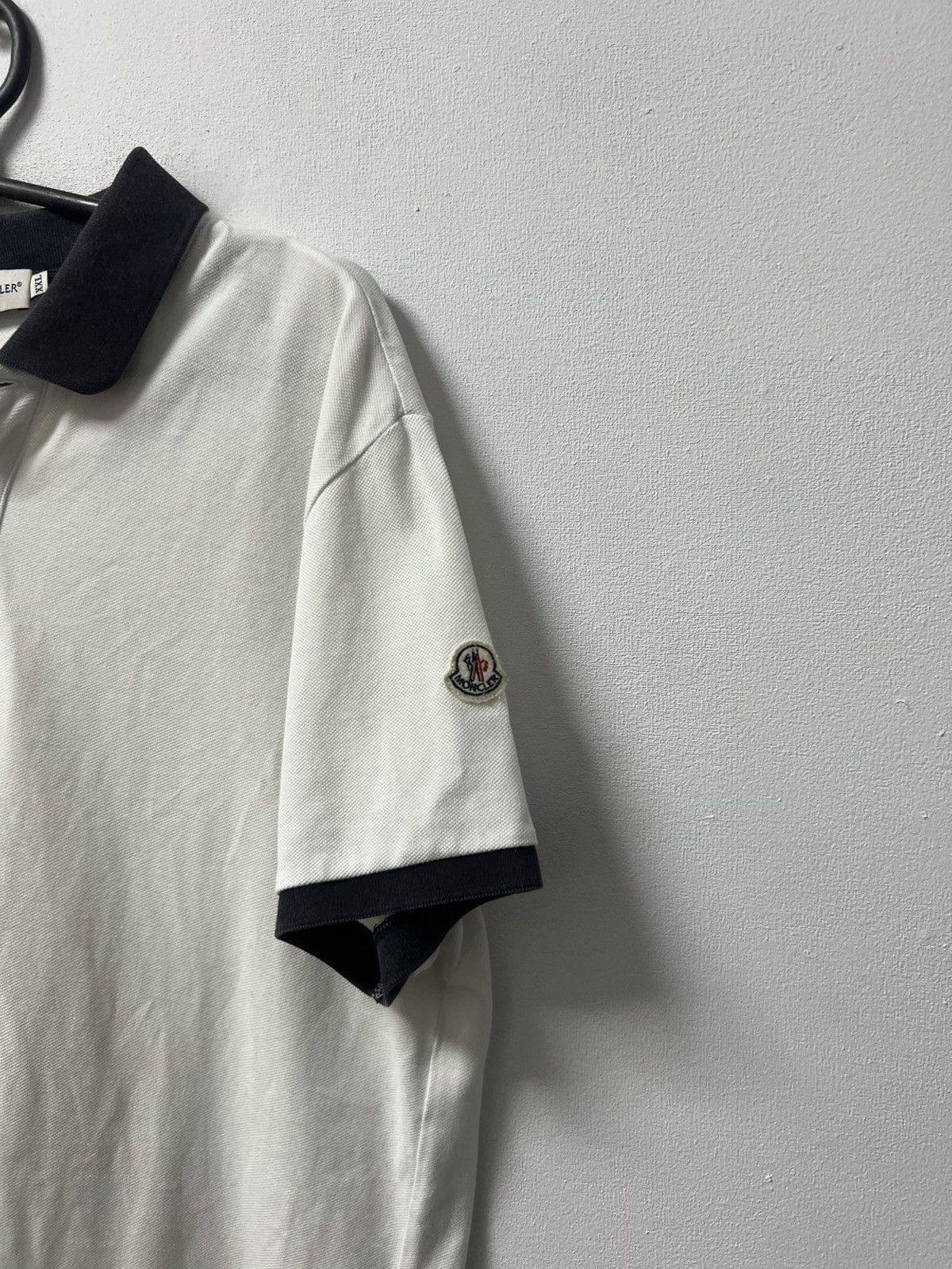 Moncler Moncler Polo Shirt Classic Logo Vintage Designer Size US XL / EU 56 / 4 - 2 Thumbnail