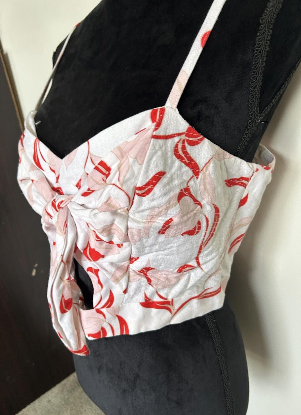 Other Seed Heritage Crop Top W/Cut Out & Bow Tie - Size 12 (002) Size M / US 6-8 / IT 42-44 - 6 Thumbnail