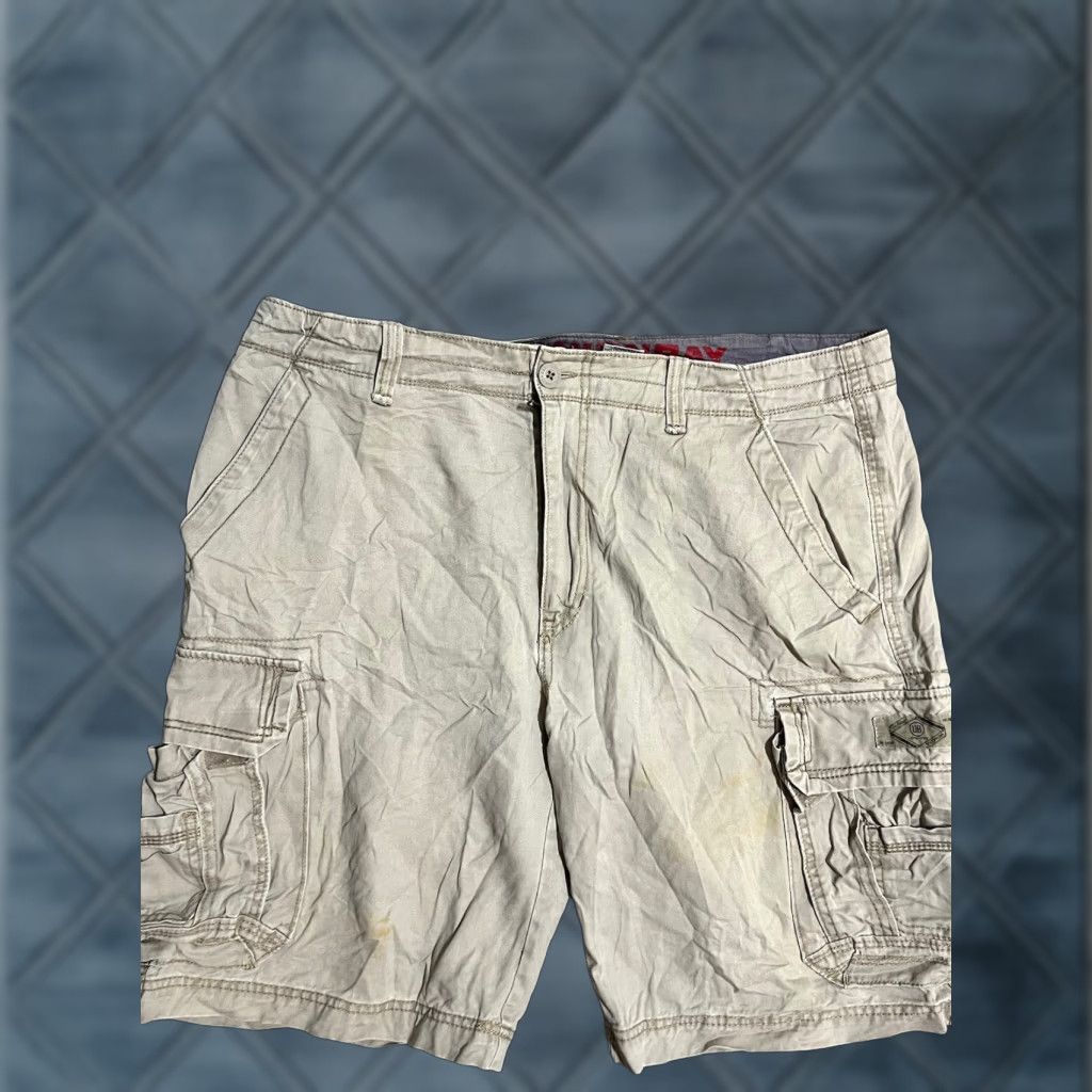 Vintage UNIONBAY Cargo Shorts 40 Regular Beige Stretch Flat Front Casual Mens Size US 40 / EU 56 - 1 Thumbnail