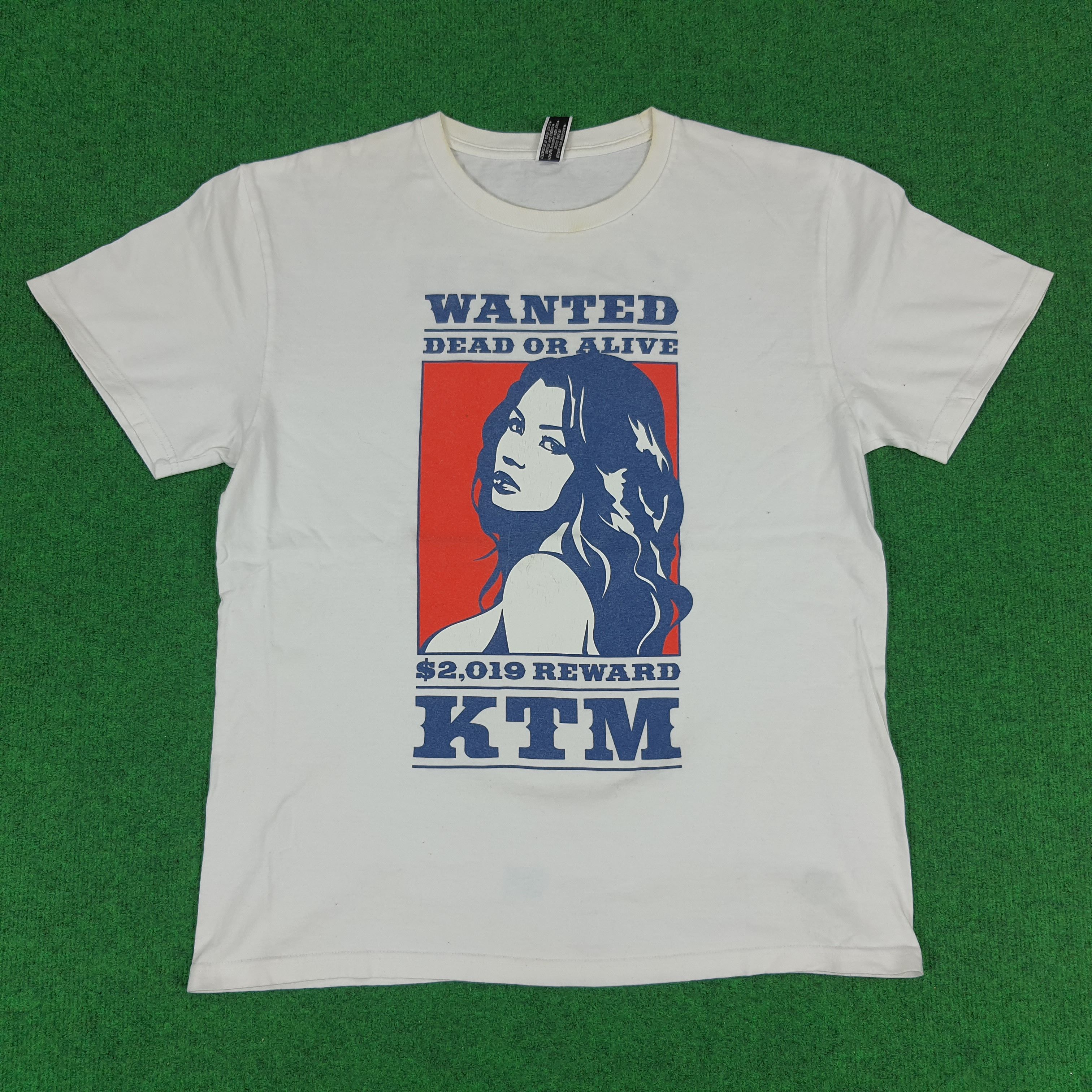 Japanese Brand Vintage Catch Me If You Can KTM Tour 2019 T-shirt Size US L / EU 52-54 / 3 - 1 Thumbnail