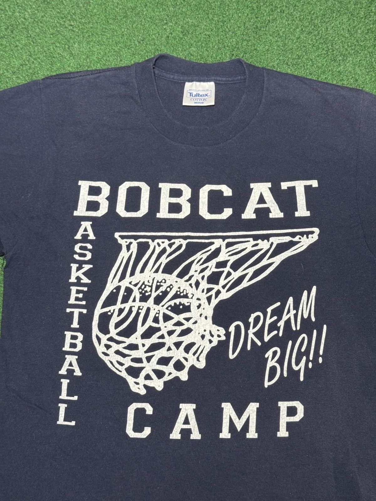 Vintage Vintage Bobcat Basketball 80s 90s Tultex 18x30 T Shirt Size US M / EU 48-50 / 2 - 2 Thumbnail
