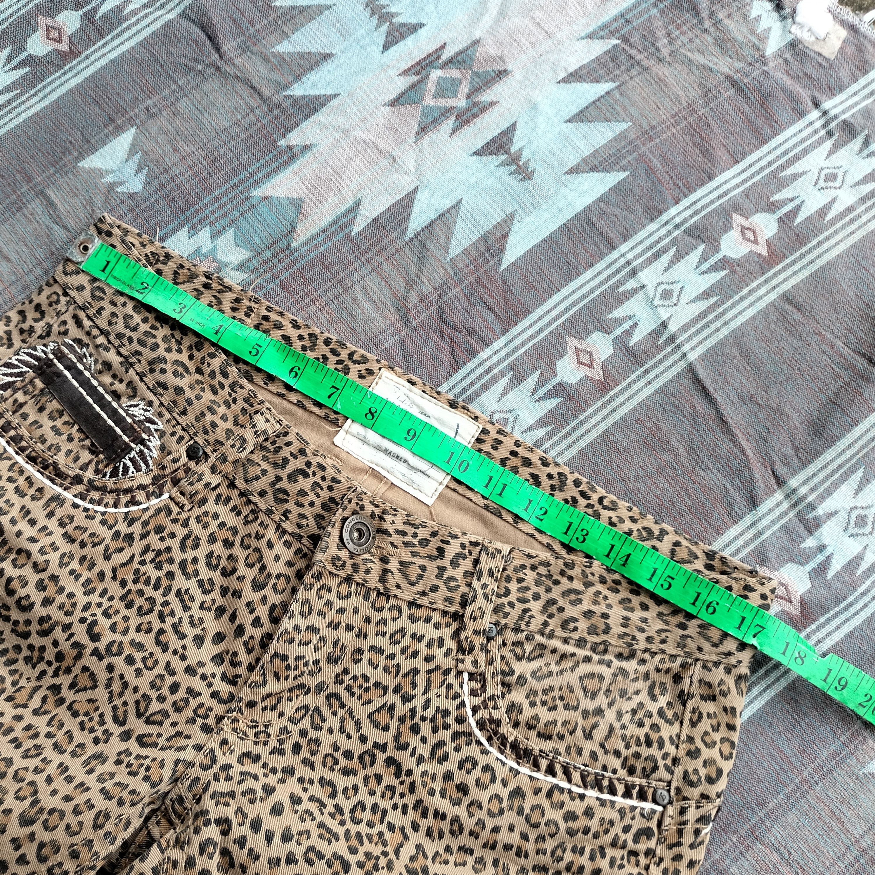 Japanese Brand Lolita yoshitomo nara leopard pants Size US 30 / EU 46 - 10 Thumbnail