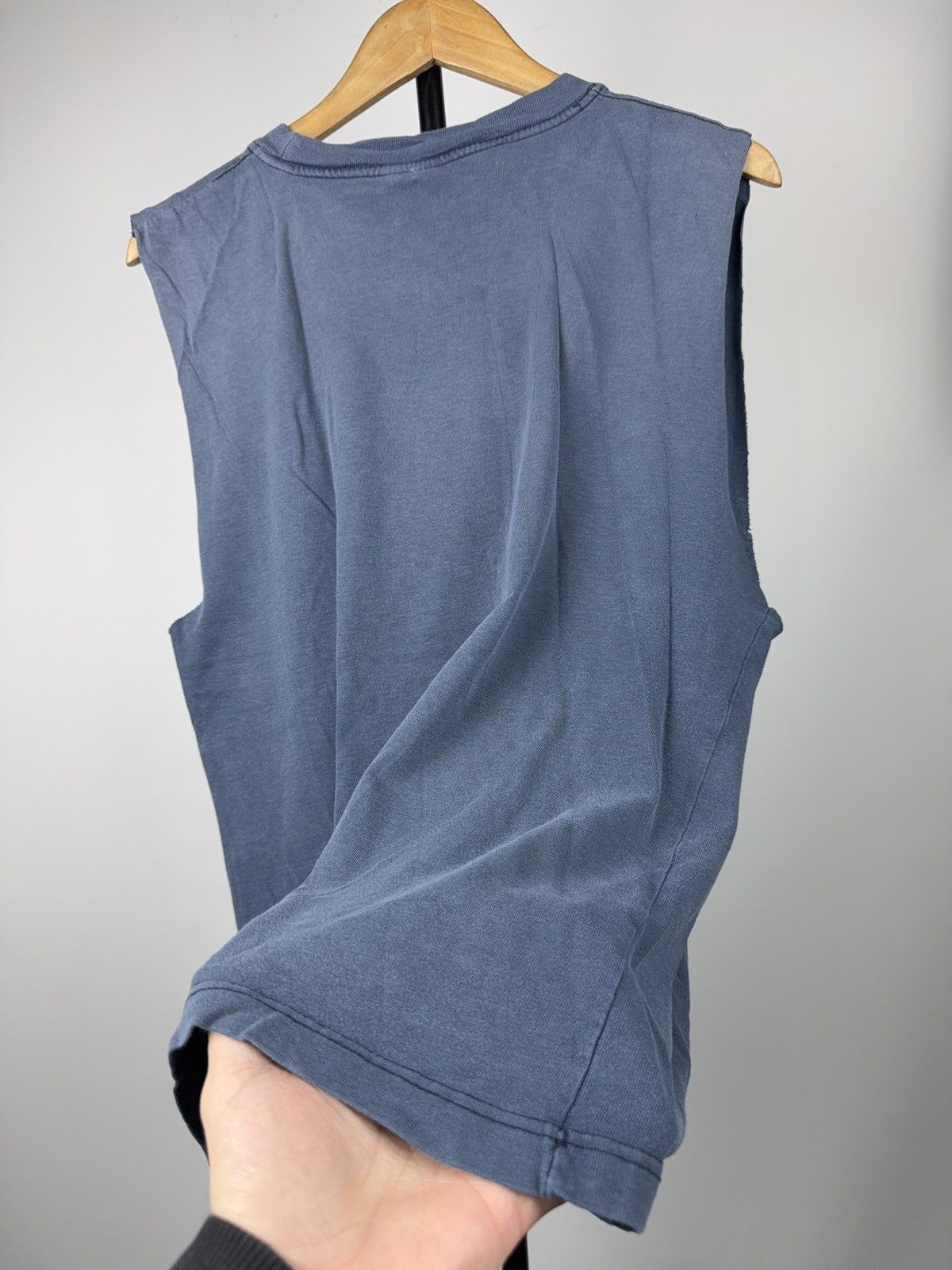 Vintage Vintage 90s Bottlenose Dolphins Australia Sleeveless Tee Size US M / EU 48-50 / 2 - 15 Thumbnail