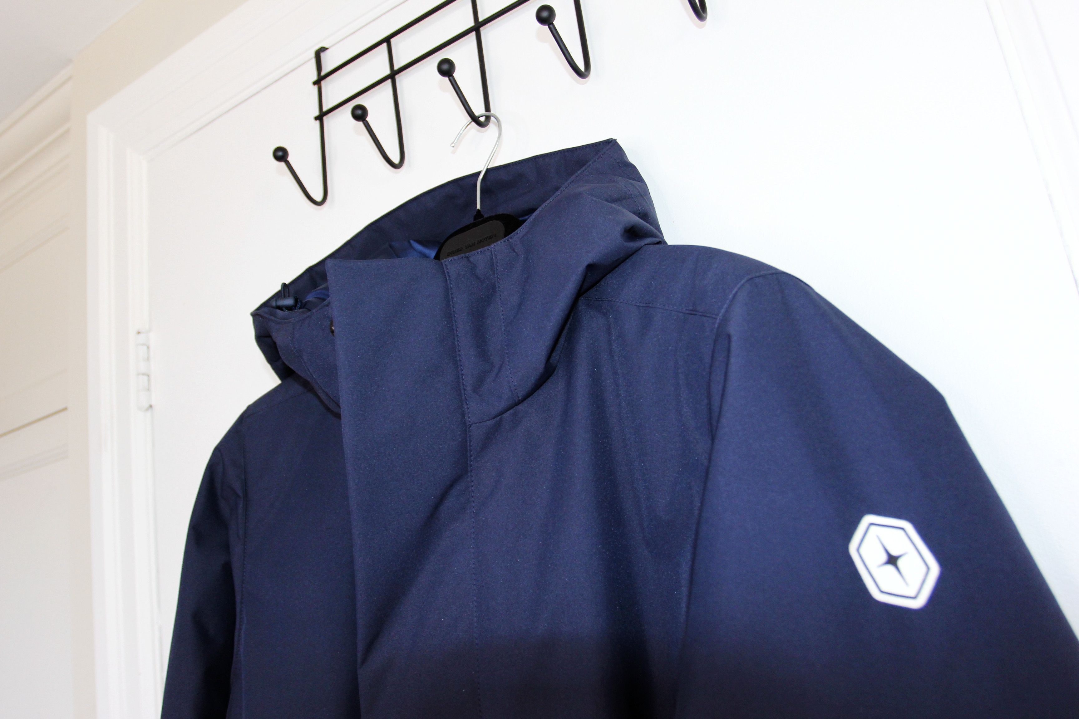 Other BNWT AW23 QUARTZ.CO ALBAN FORWARD INSULATED COAT NAVY S Size US S / EU 44-46 / 1 - 4 Thumbnail