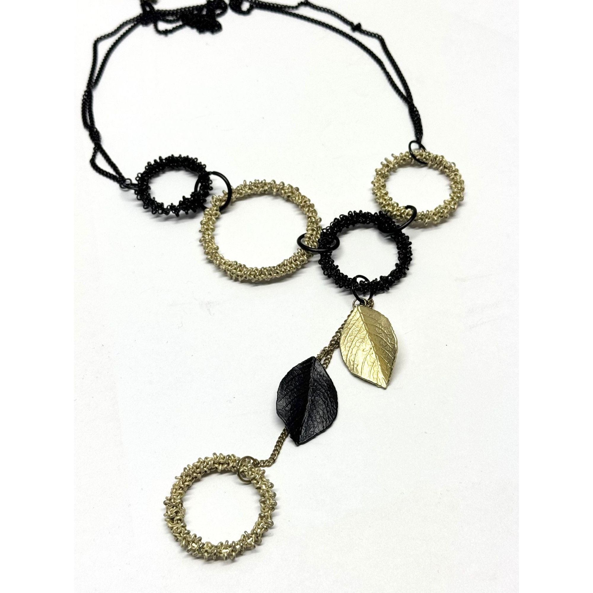 Vintage Vintage black and gold textured ring leaf necklace Size ONE SIZE - 1 Thumbnail