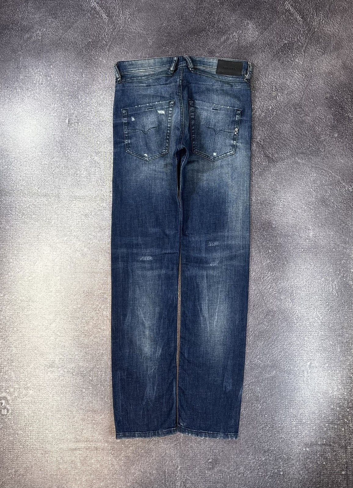 Diesel Diesel Belther NWT Men’s Regular Slim Tapered Denim Jeans Size US 28 / EU 44 - 2 Thumbnail