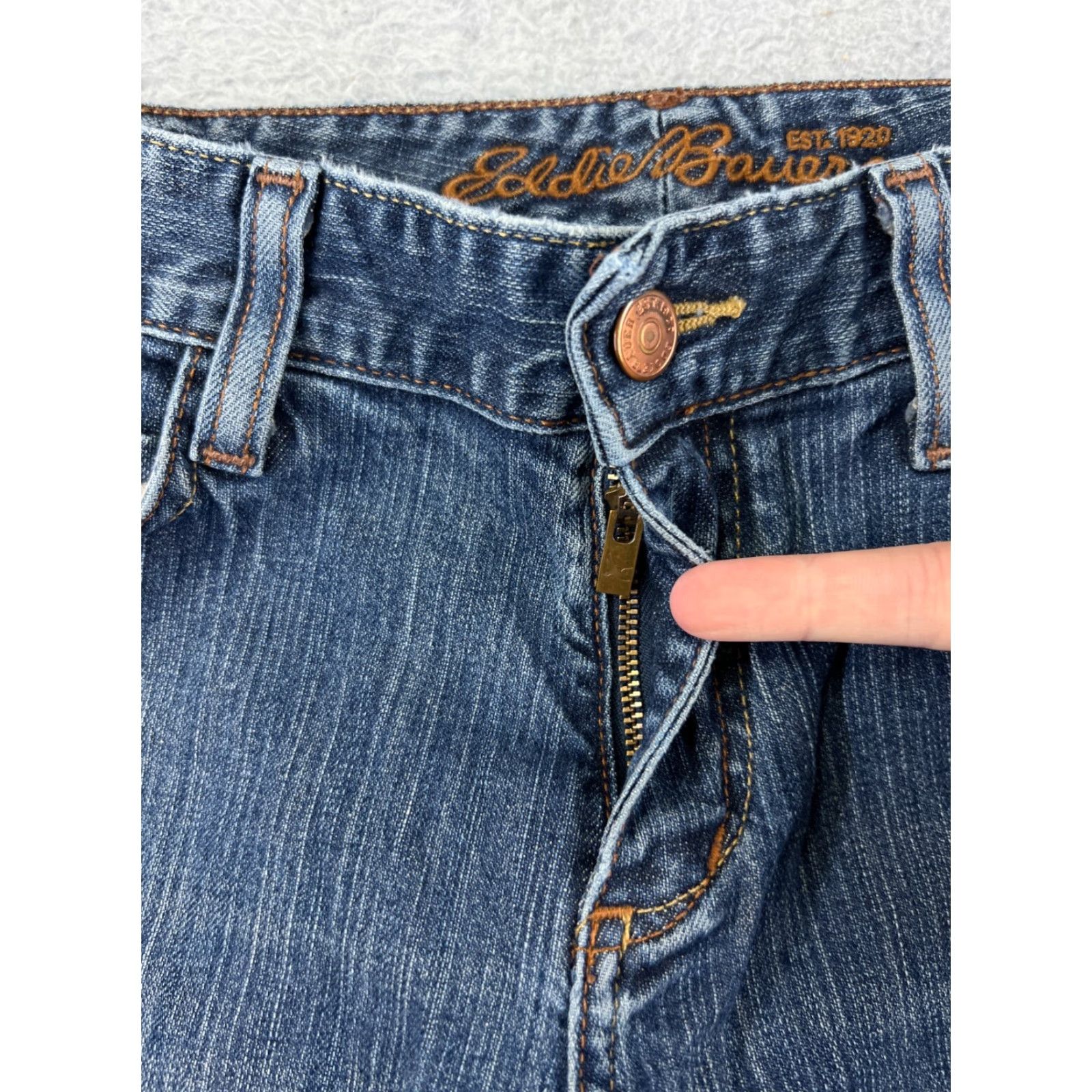 Eddie Bauer Eddie Bauer Jeans Womens 6 Blue Denim Bootcut Mid Rise Cotton Blend 26x27 Adult Regular Navy Mens Women Girls Size 28" / US 6 / IT 42 - 7 Thumbnail