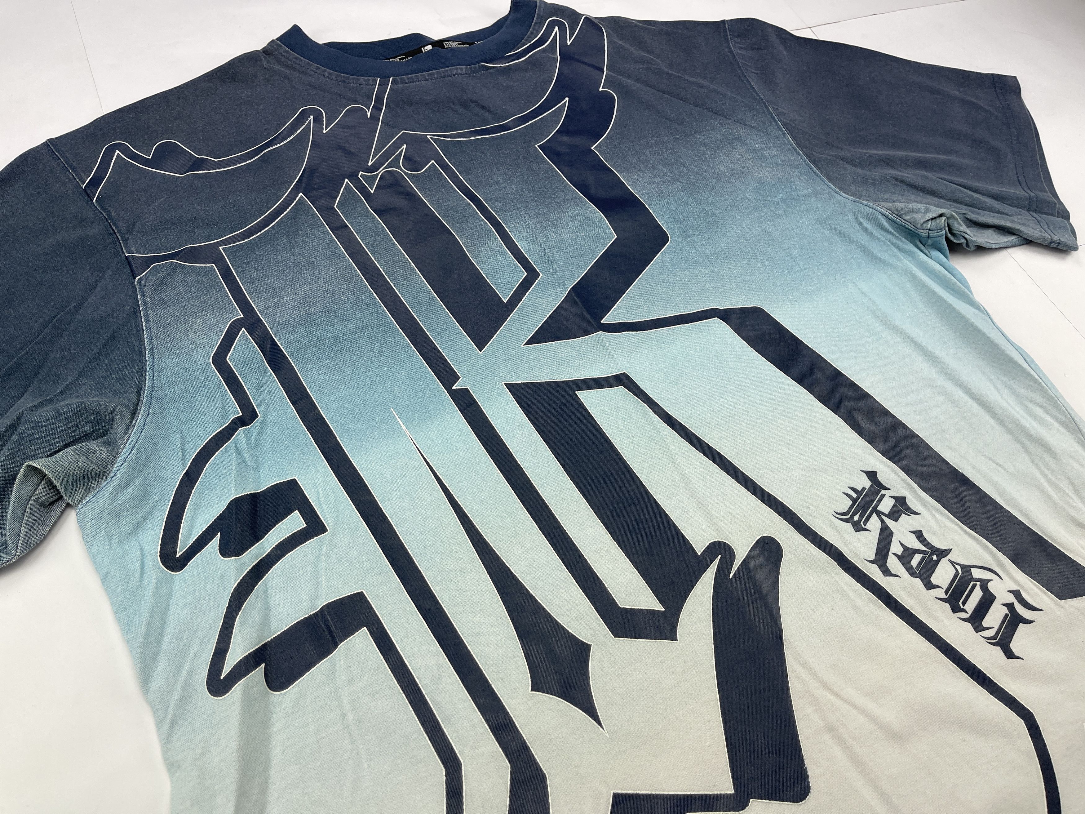 Karl Kani Karl Kani t-shirt, vintage 90s, 1990s hip hop, Y2K, size L Size US L / EU 52-54 / 3 - 4 Thumbnail
