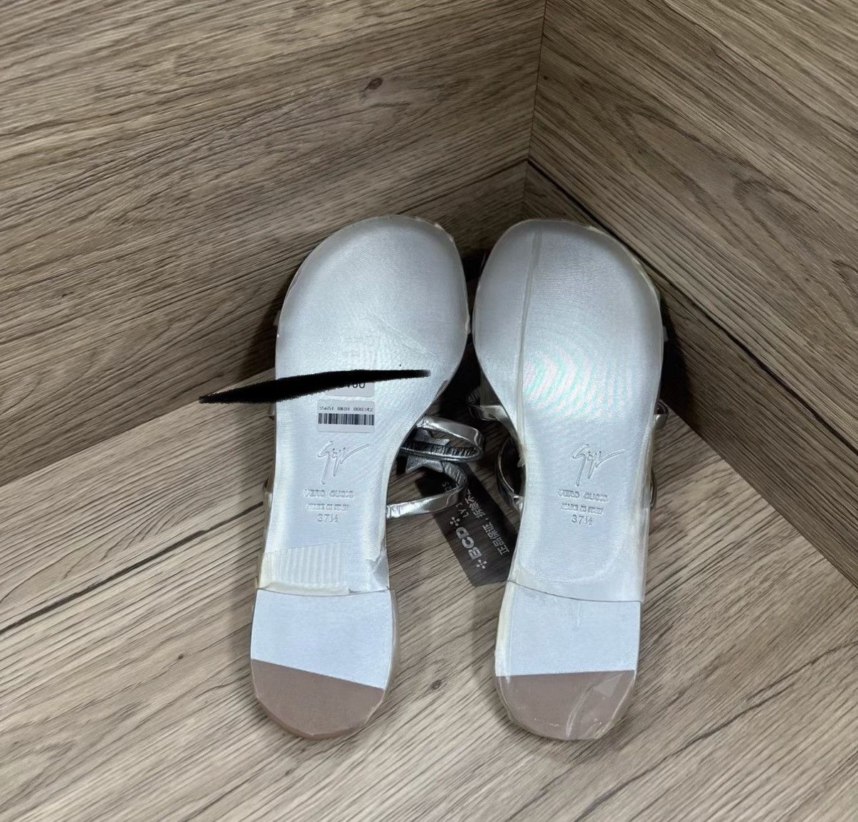 Giuseppe Zanotti Giuseppe Zanotti GZ Silver Rhinestone Star Mule Slides J41 Size US 7.5 / IT 37.5 - 6 Thumbnail