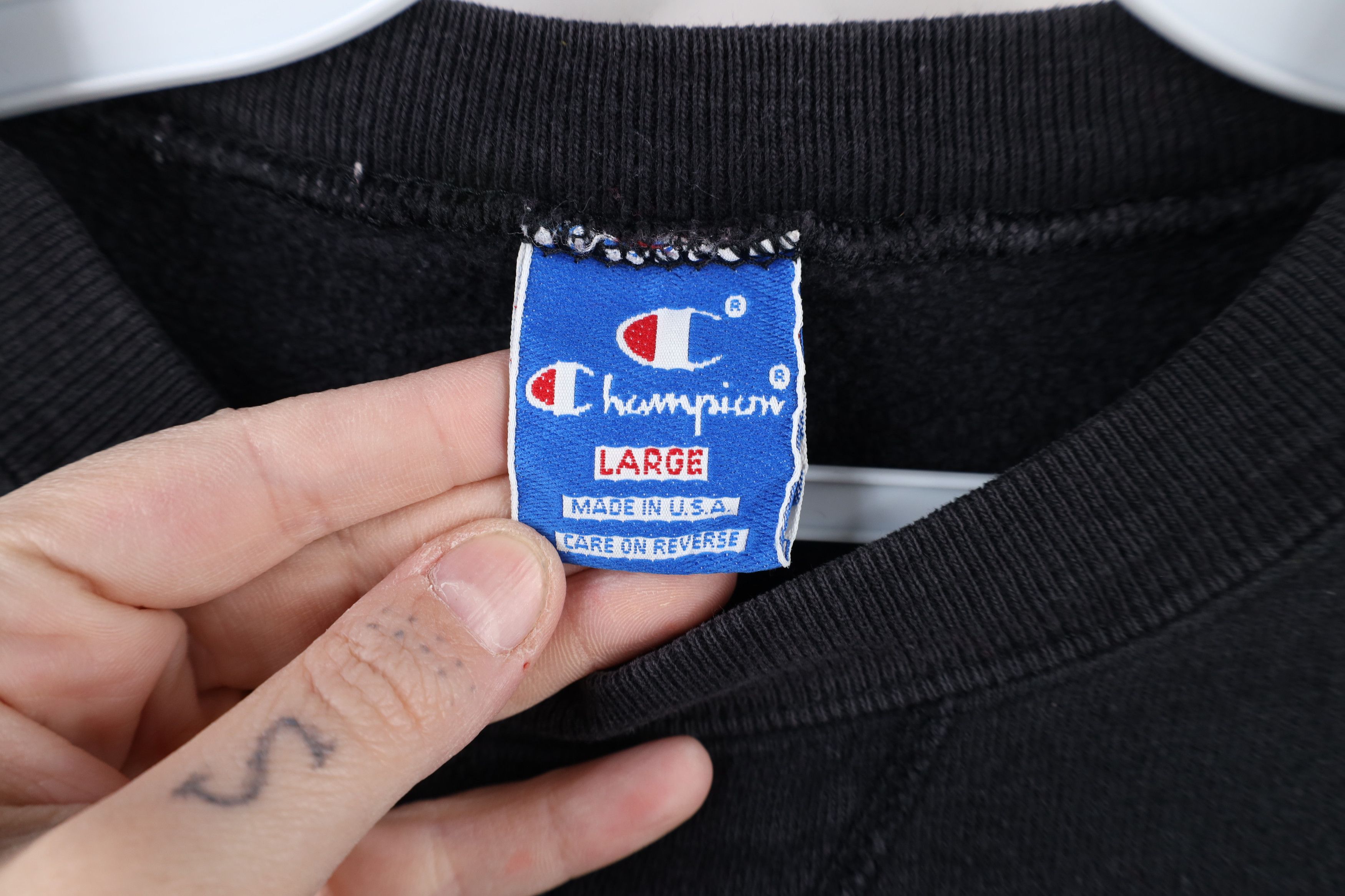 Champion × Vintage Vintage 90s Champion Spell Out Crewneck Sweatshirt Black USA Size L / US 10 / IT 46 - 10 Thumbnail