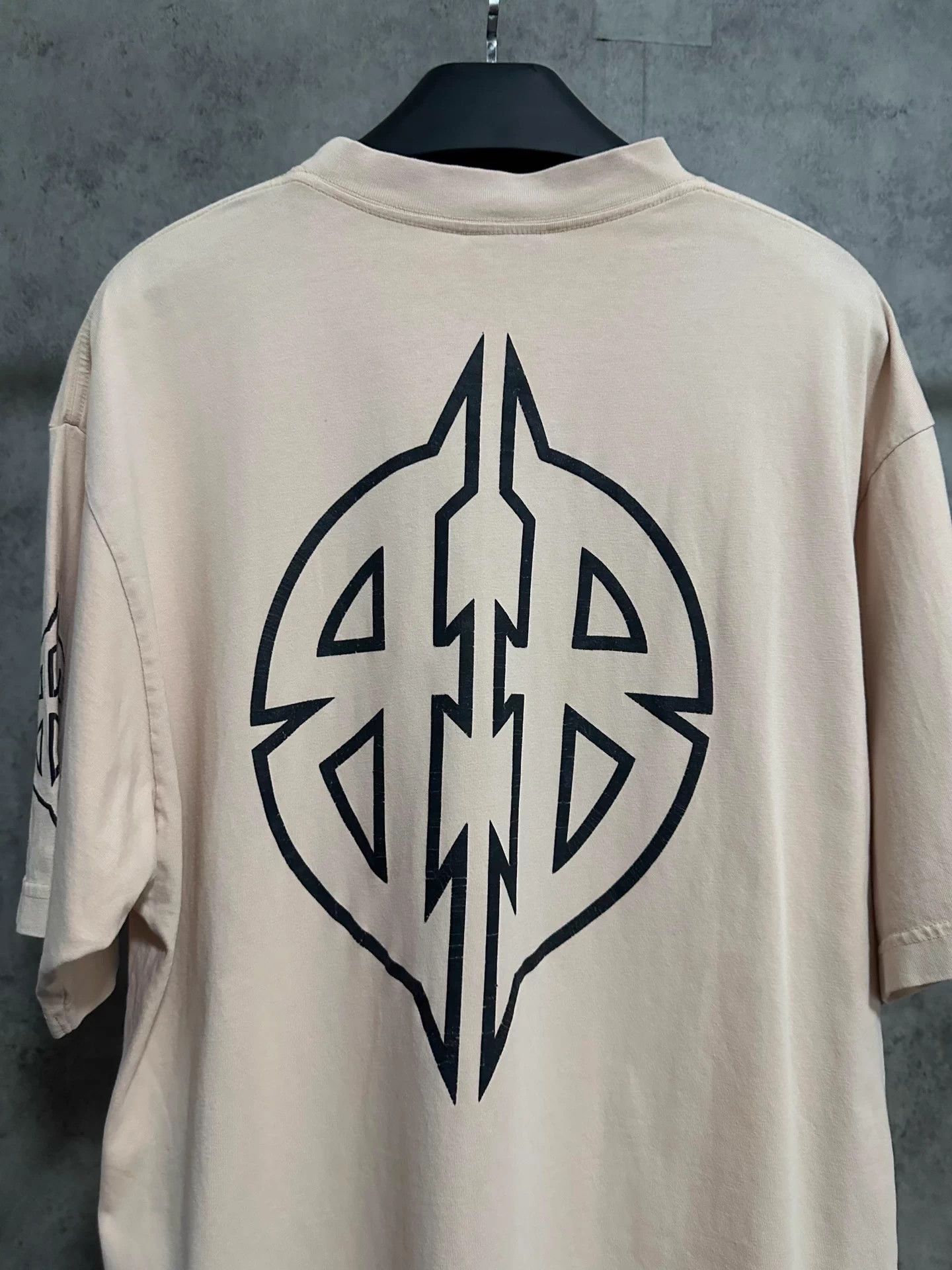 Balenciaga Balenciaga short sleeve t-shirts Size US XS / EU 42 / 0 - 4 Thumbnail