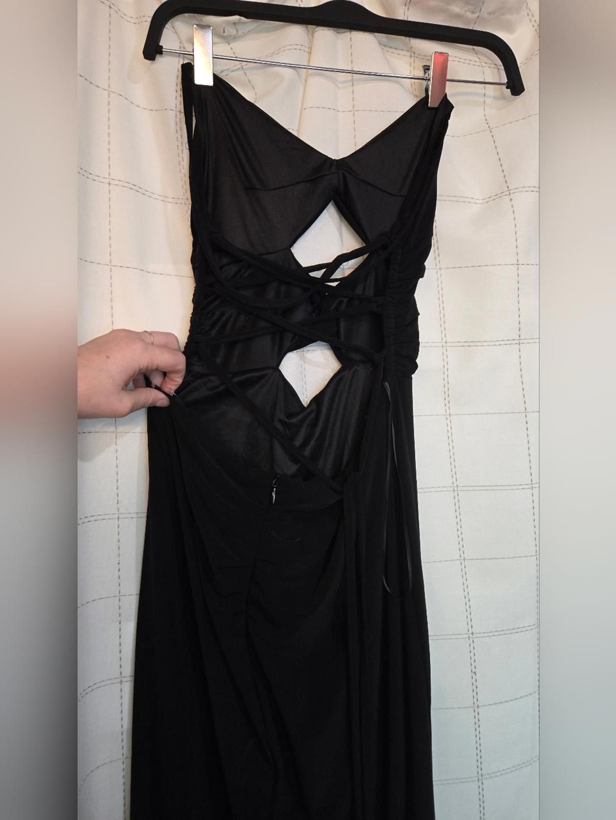 Express Express V Neck Strappy Cutout Maxi Dress Size S / US 4 / IT 40 - 6 Thumbnail